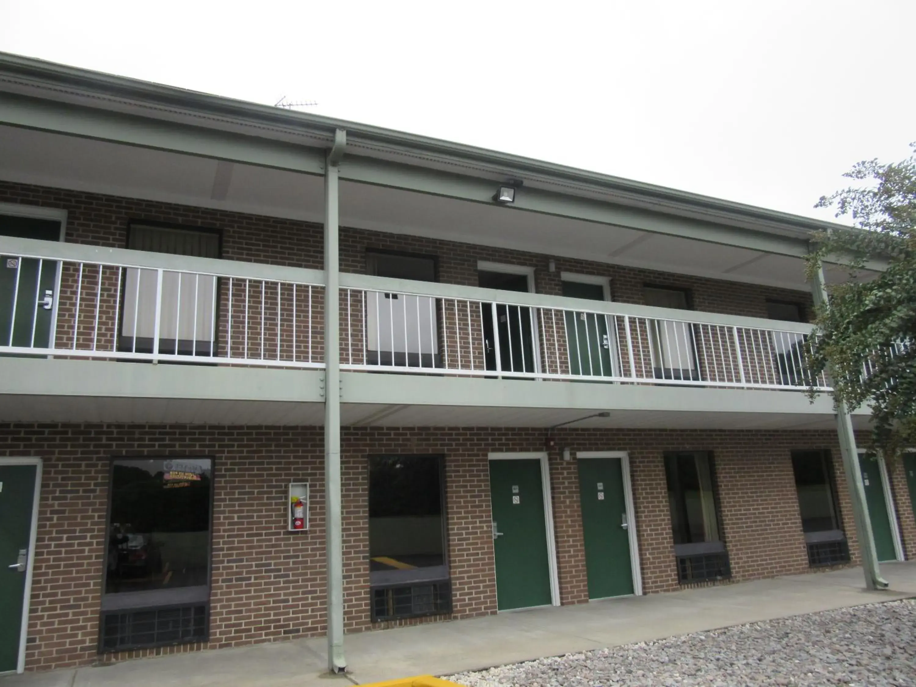 Property building in Days Inn by Wyndham Columbia NE Fort Jackson Property building in Days Inn by Wyndham Columbia NE Fort Jackson