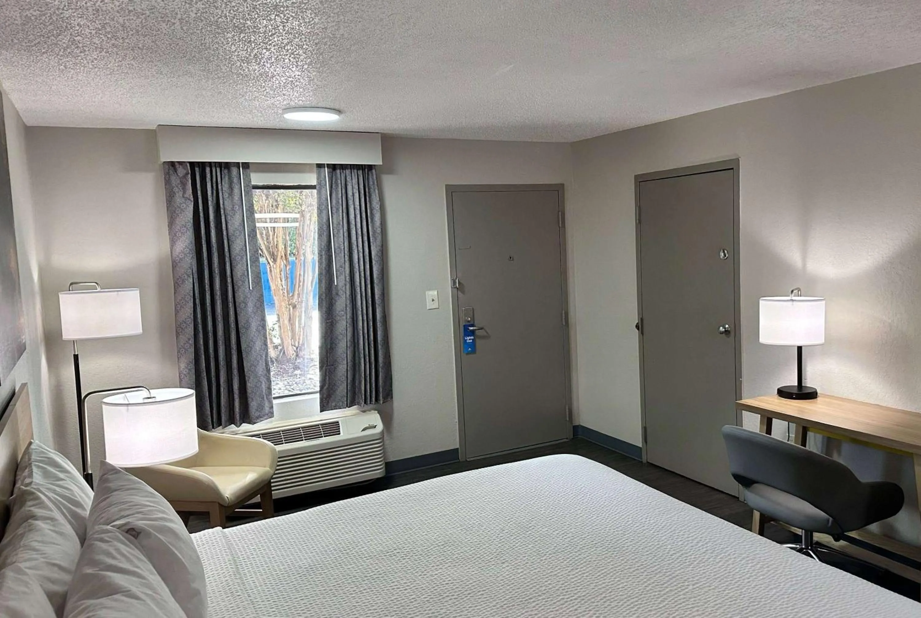 Photo of the whole room, Bed in Days Inn by Wyndham Columbia NE Fort Jackson