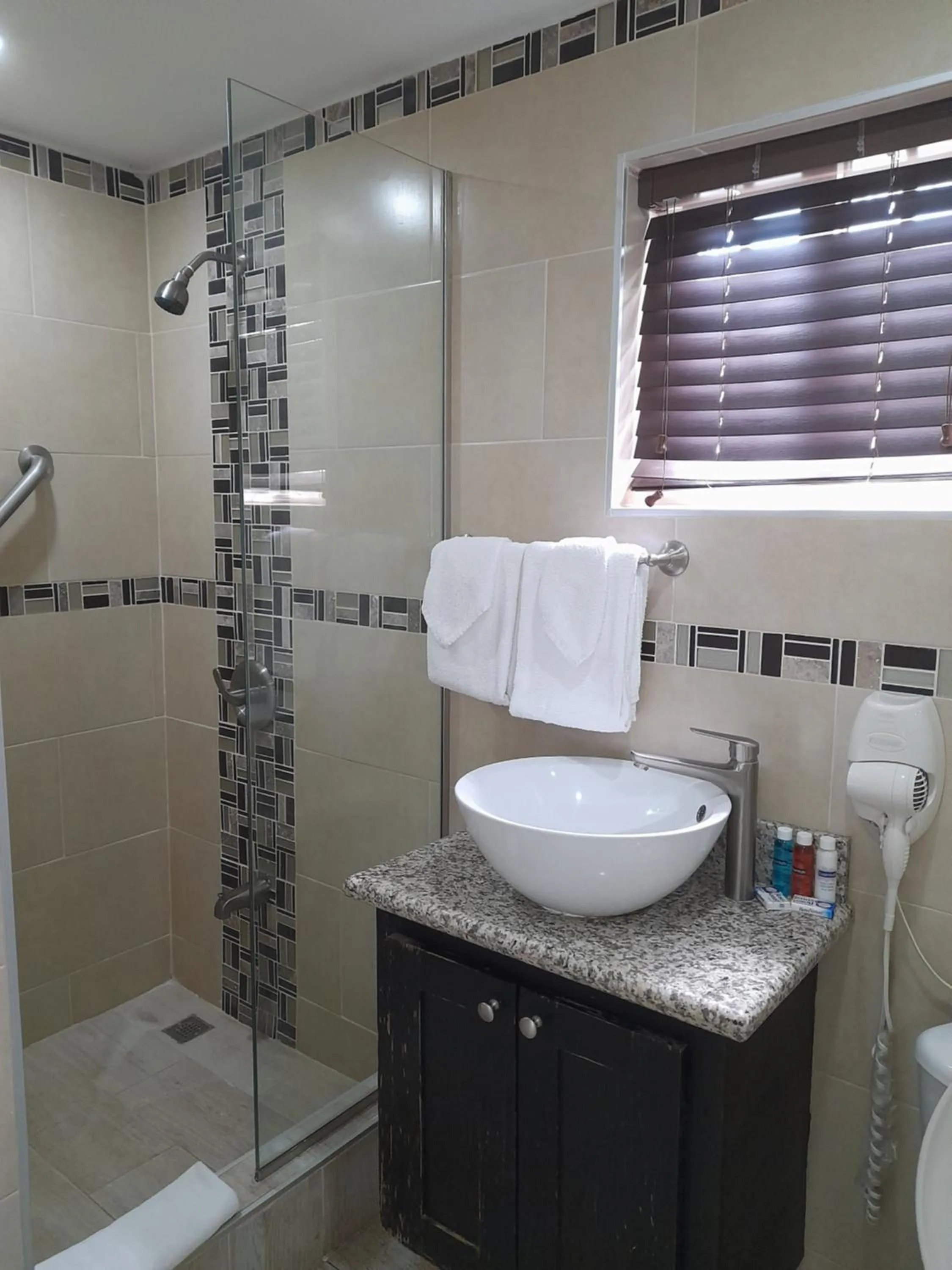 Christar Villas Hotel