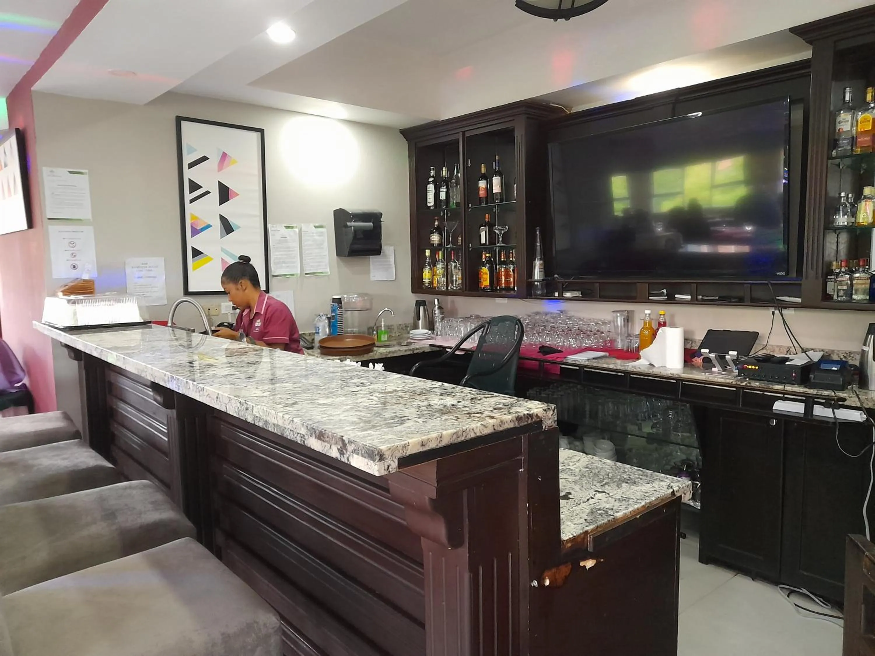 Restaurant/places to eat in Christar Villas Hotel