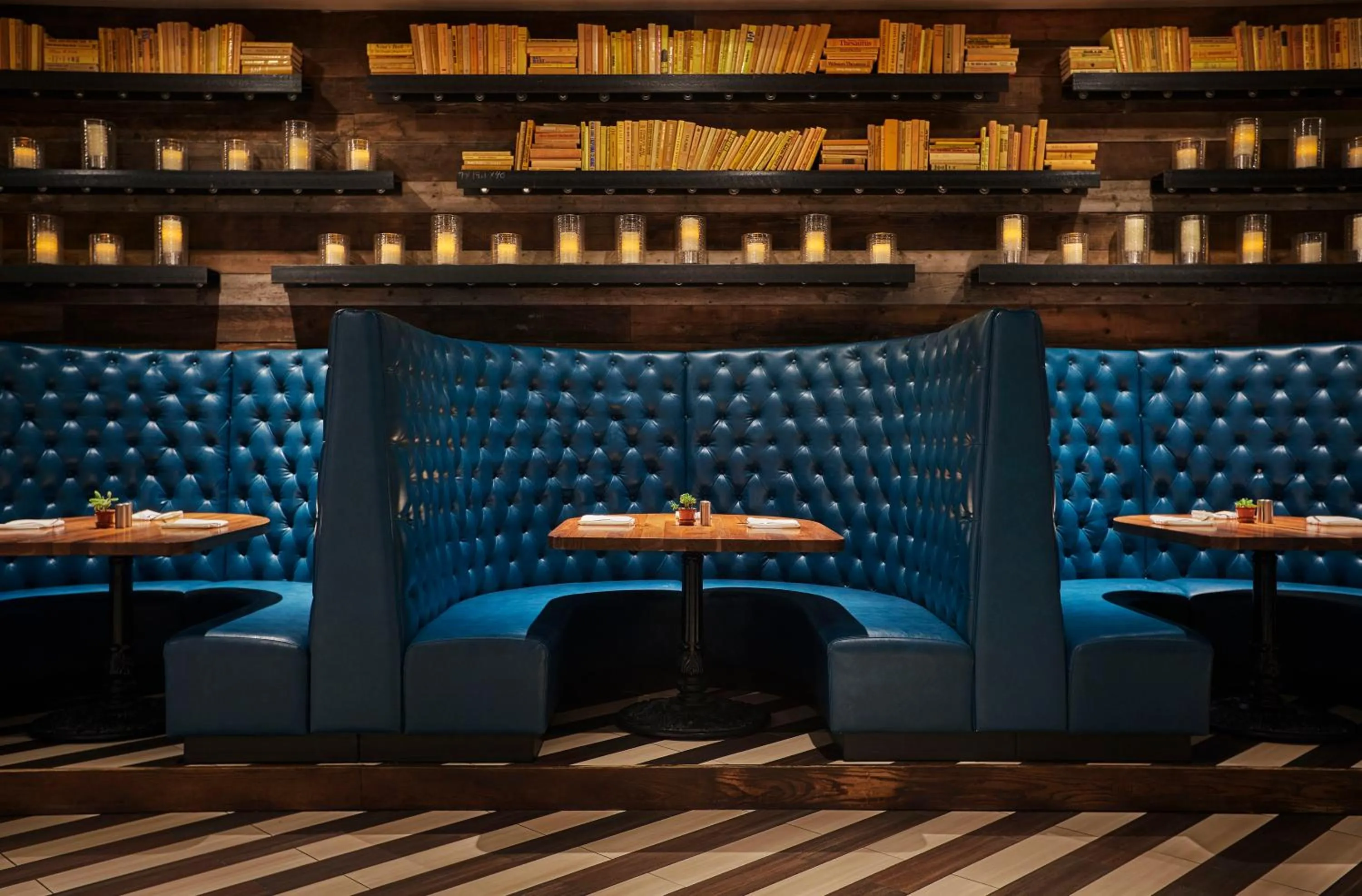 Restaurant/places to eat in Graduate by Hilton Minneapolis