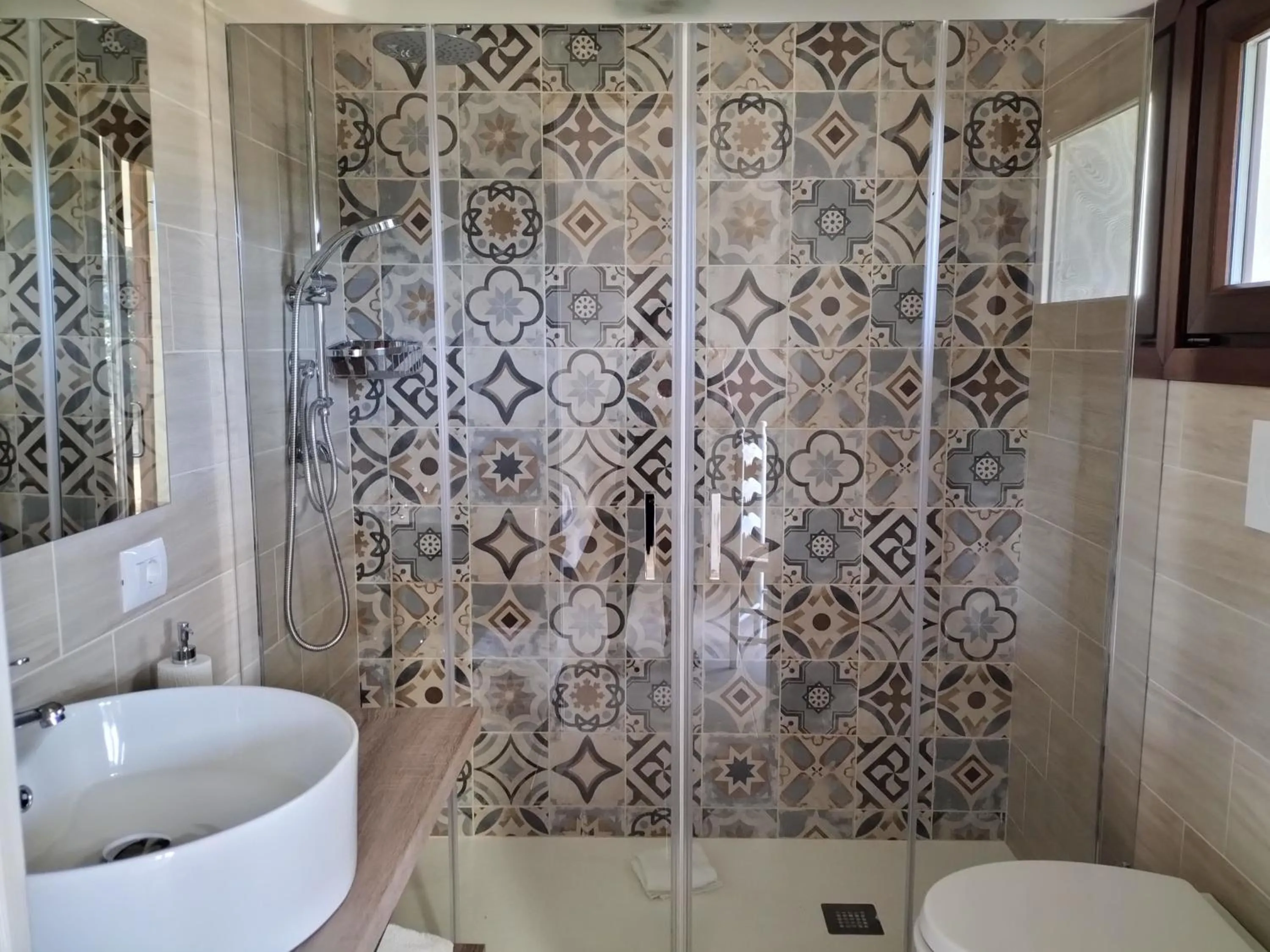 Shower in B&B Briosa