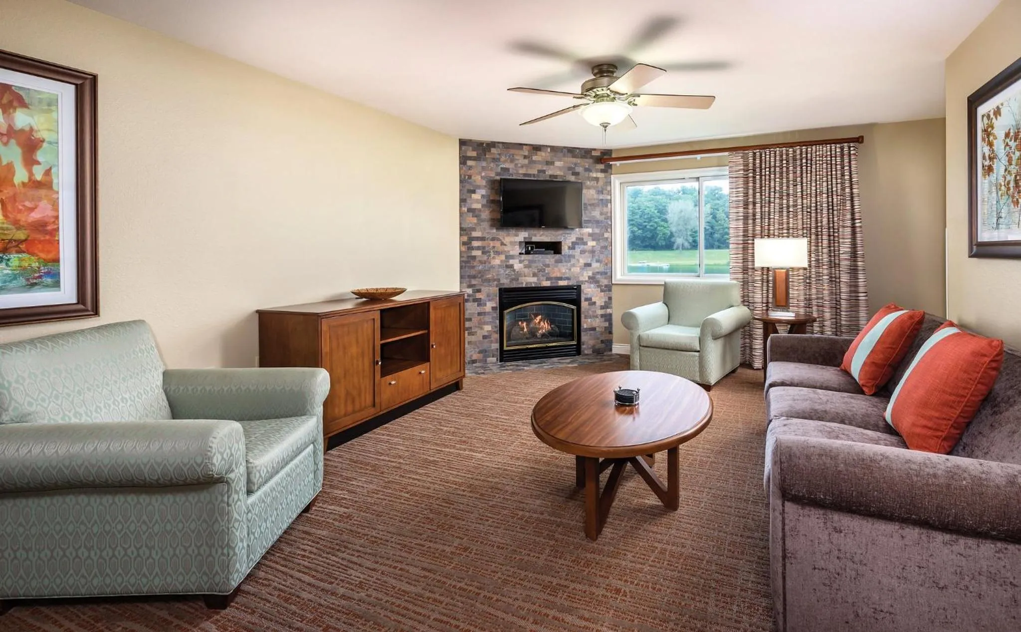 Living room in Club Wyndham Tamarack