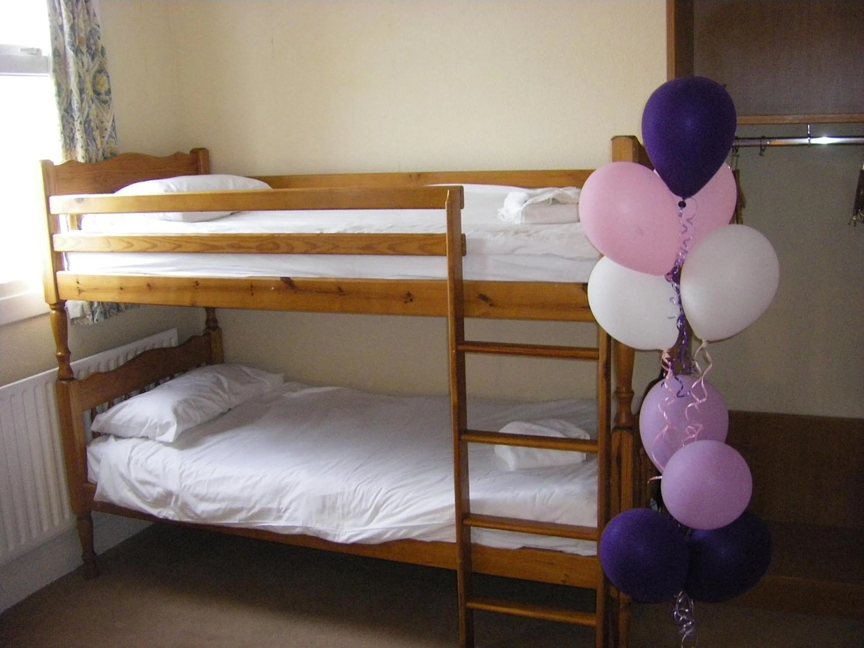 bunk bed in The Waldorf - Near Pleasure Beach & Sandcastle