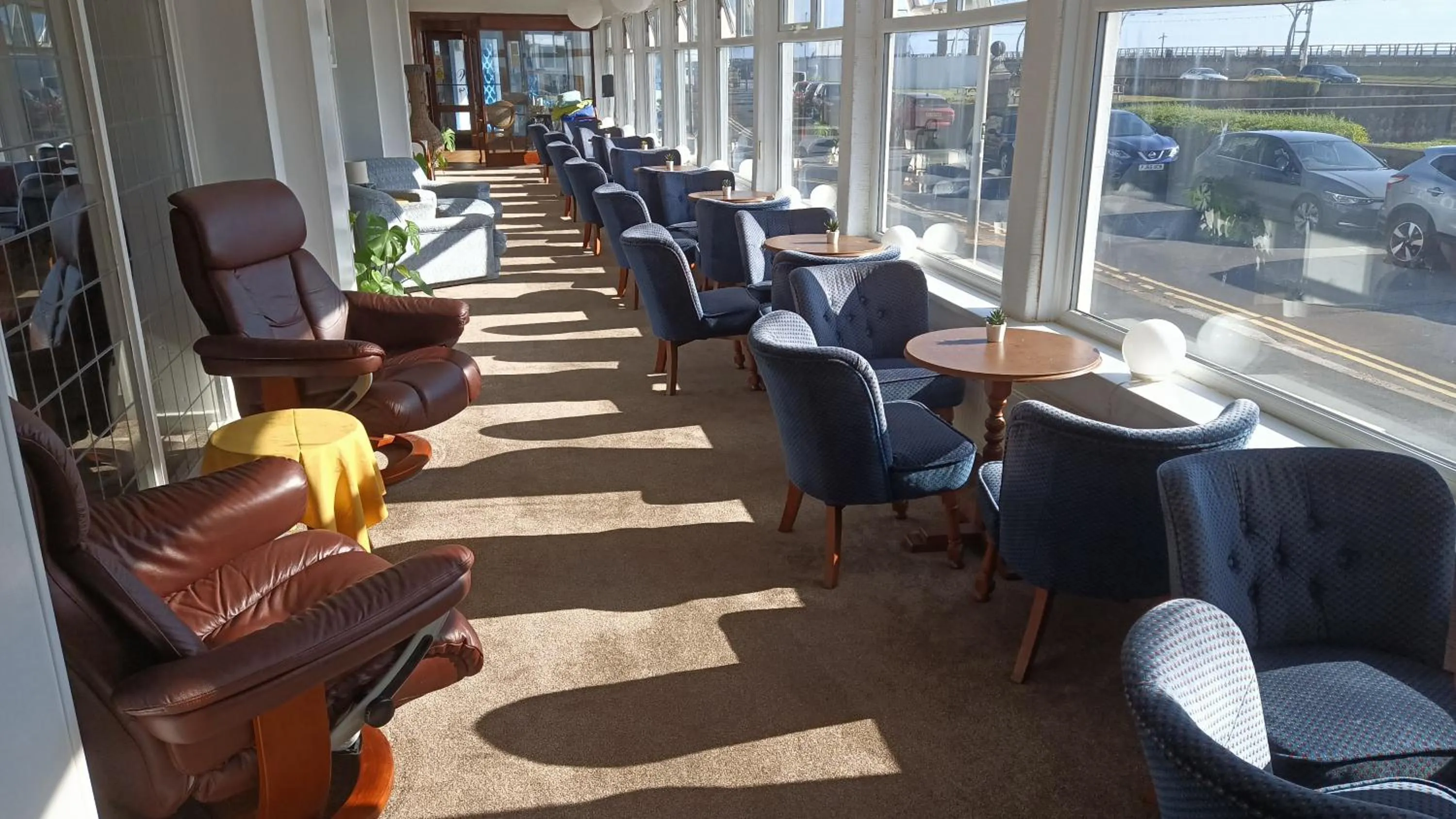 Lounge or bar in The Waldorf - Near Pleasure Beach & Sandcastle