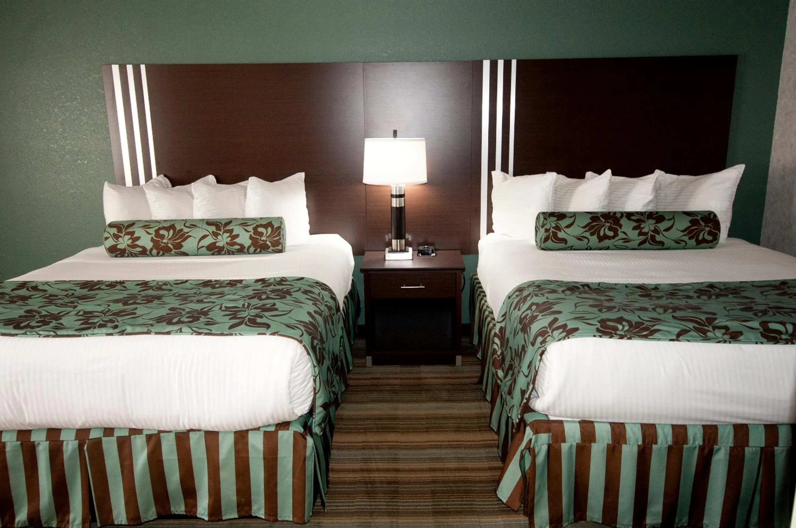 Bed in Flagship Inn of Ashland