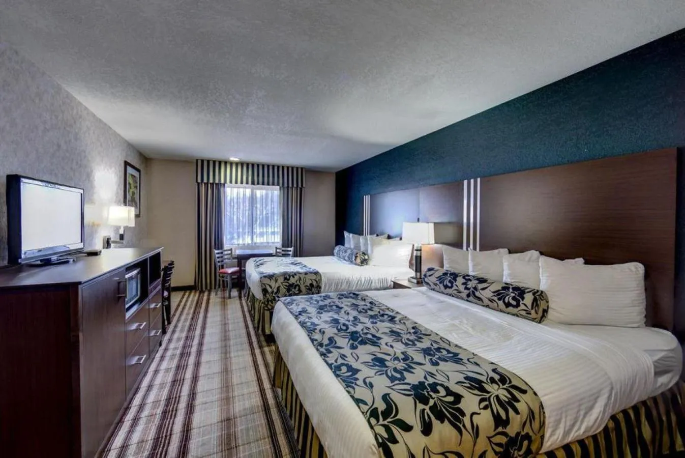 Bed in Flagship Inn of Ashland