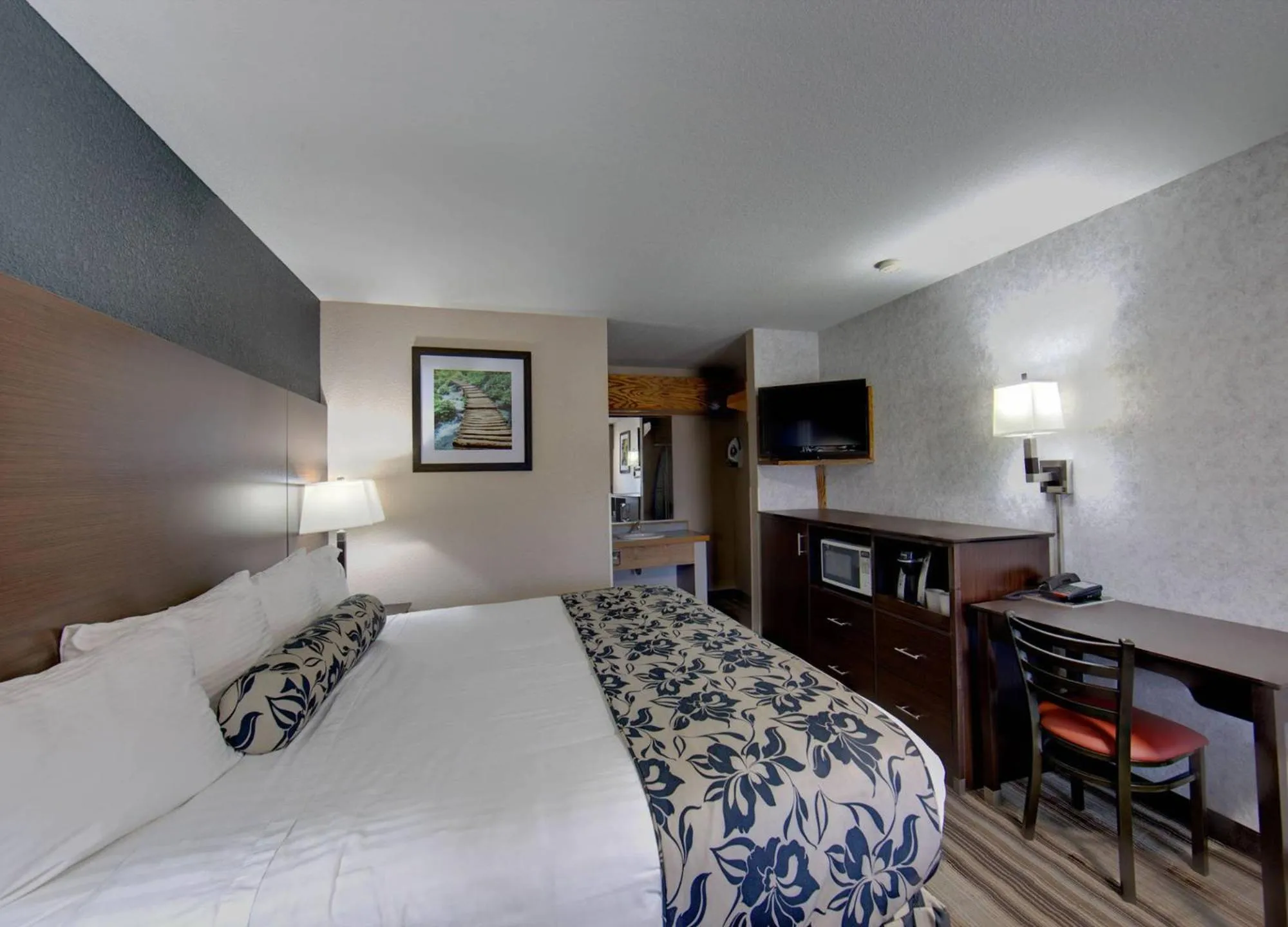 Bed in Flagship Inn of Ashland