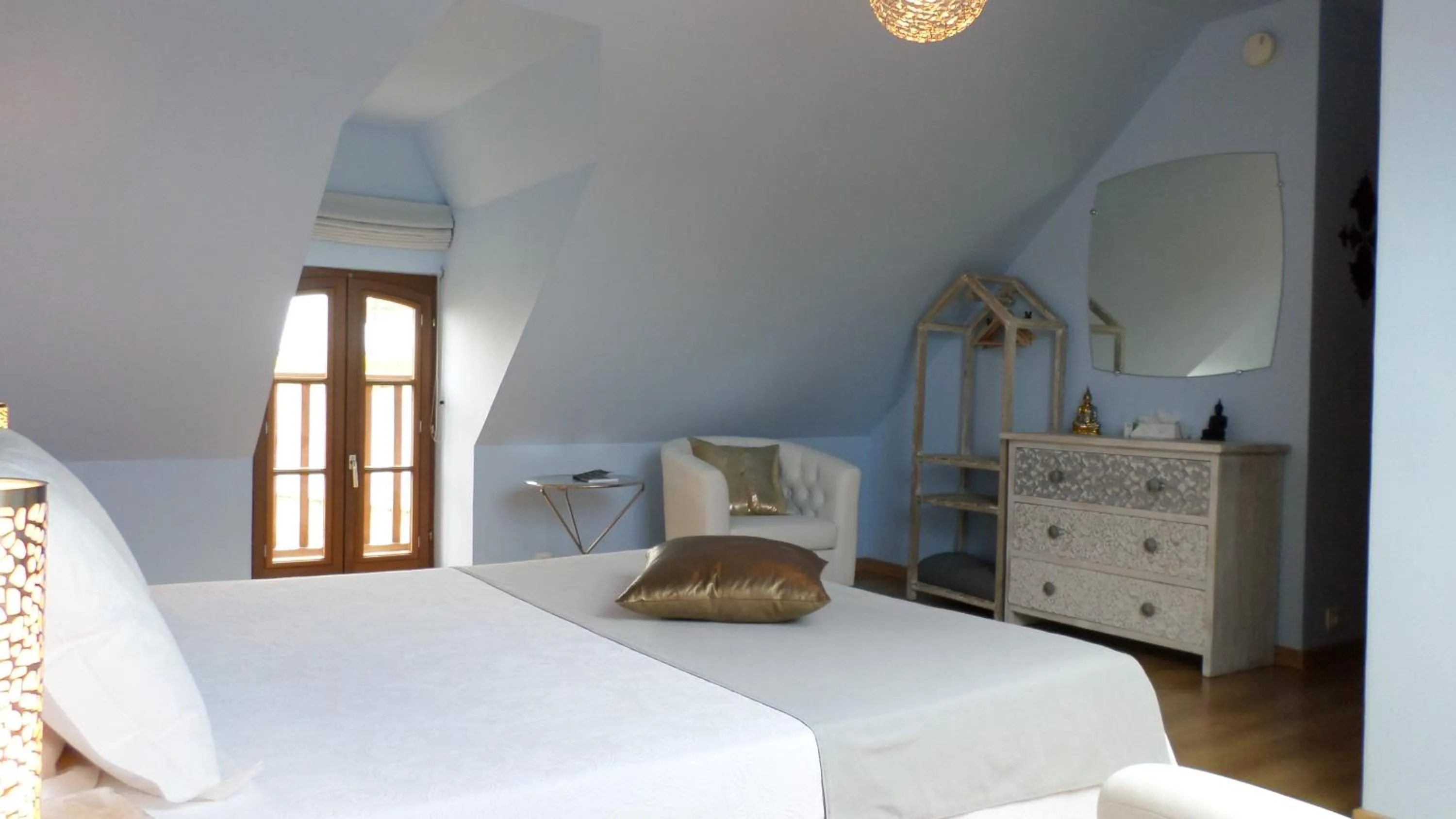 Bed in Chambres d'Hôtes La Rompardais