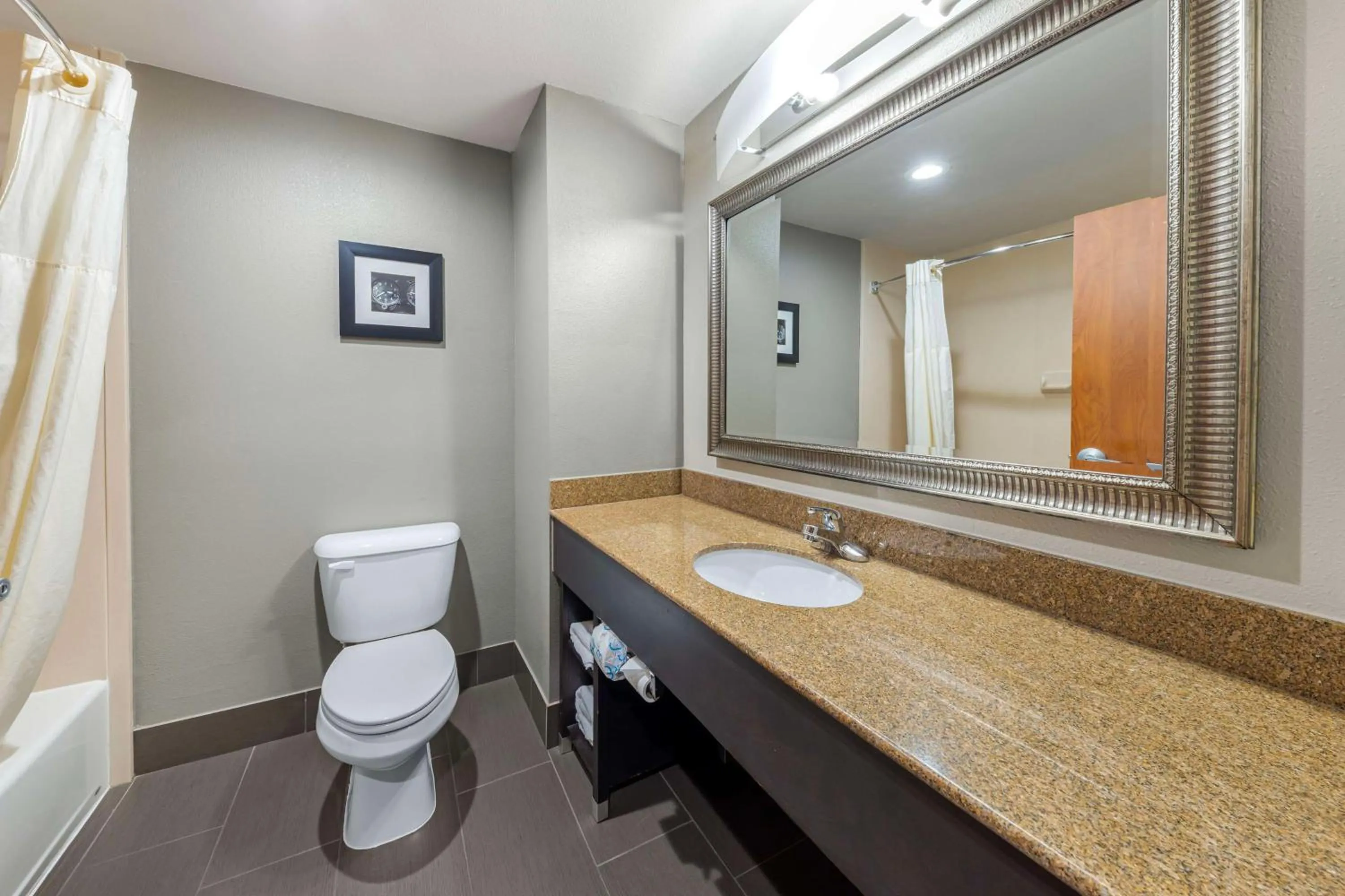 Bathroom in Best Western Plus Midwest City Inn & Suites