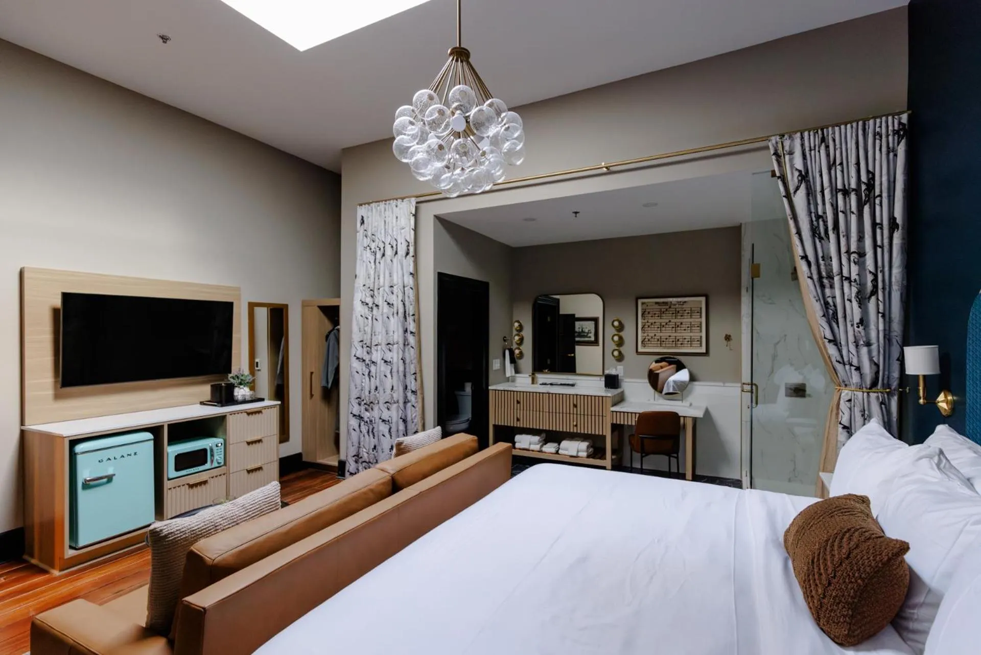 Bed in Hotel Trundle