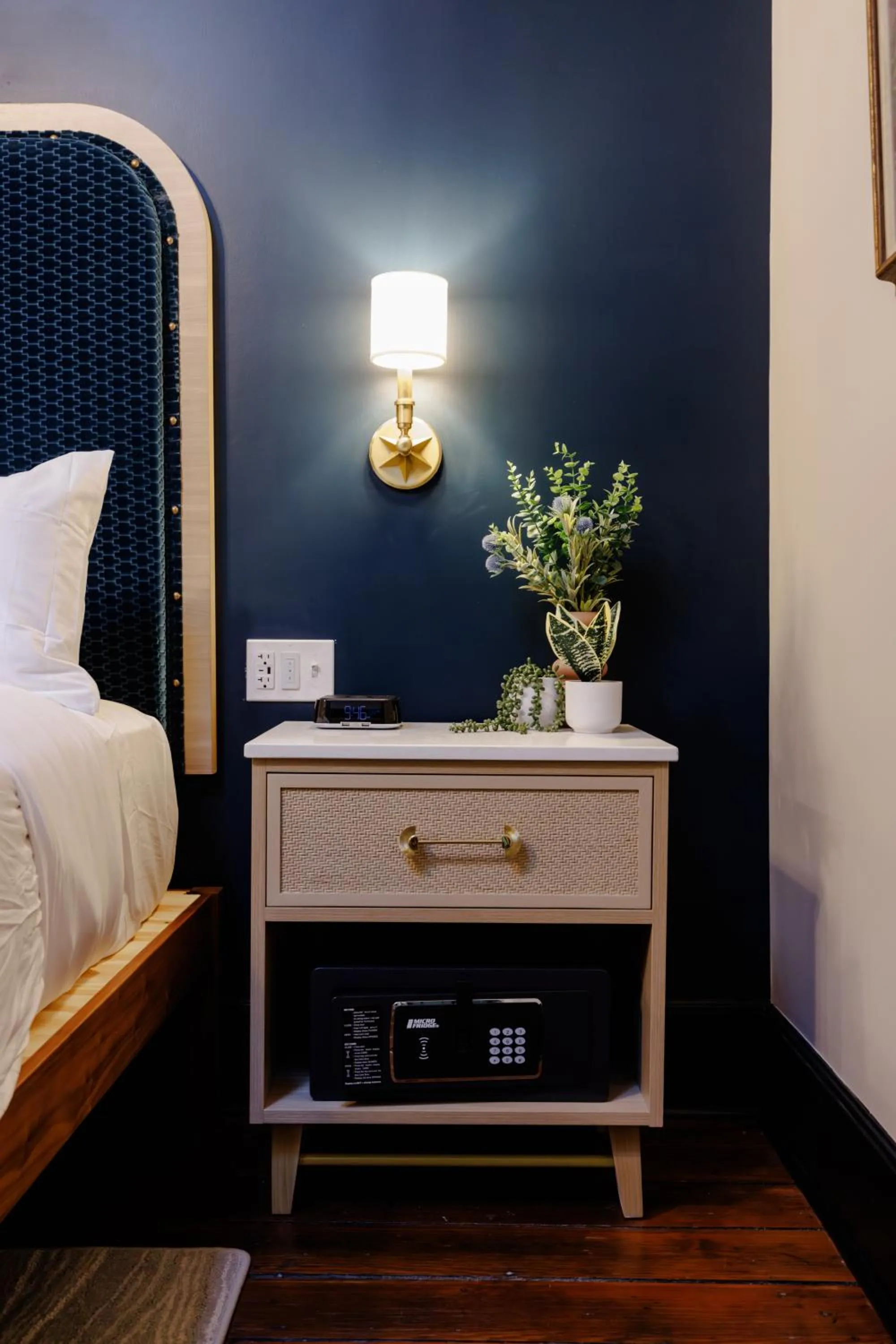 Bed in Hotel Trundle