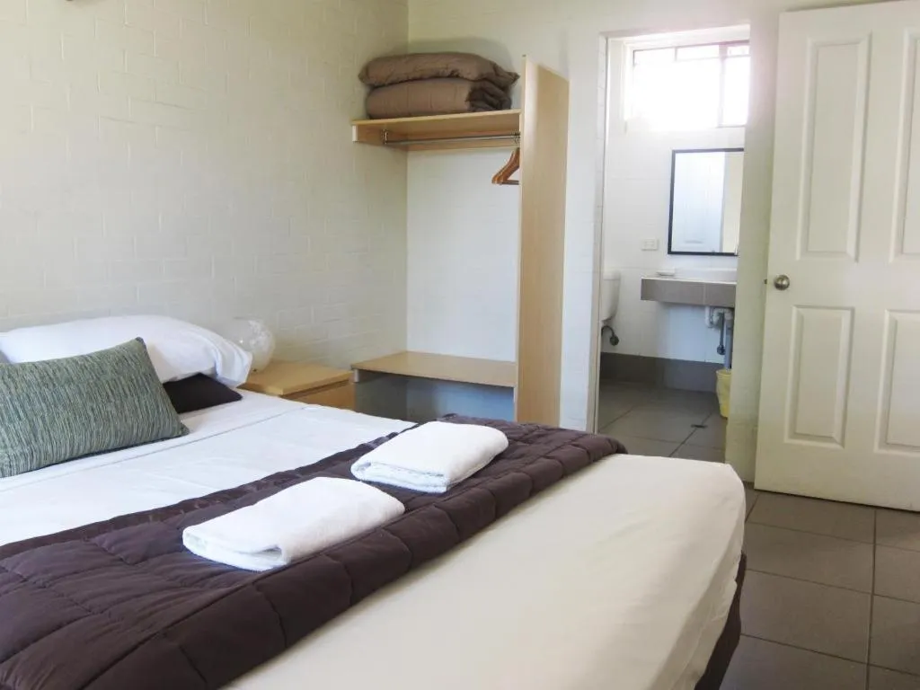 Bedroom, Bed in Horizons Motel