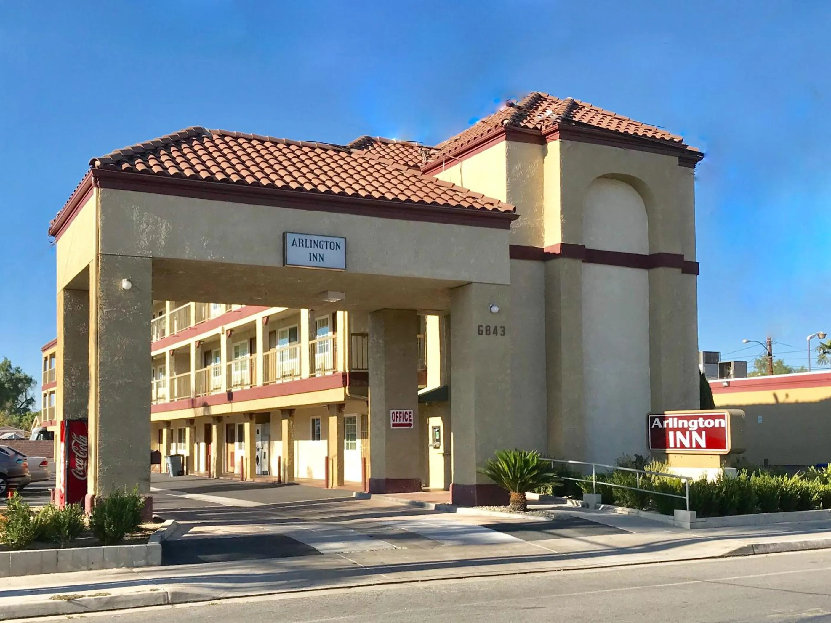 Property building in Arlington Inn