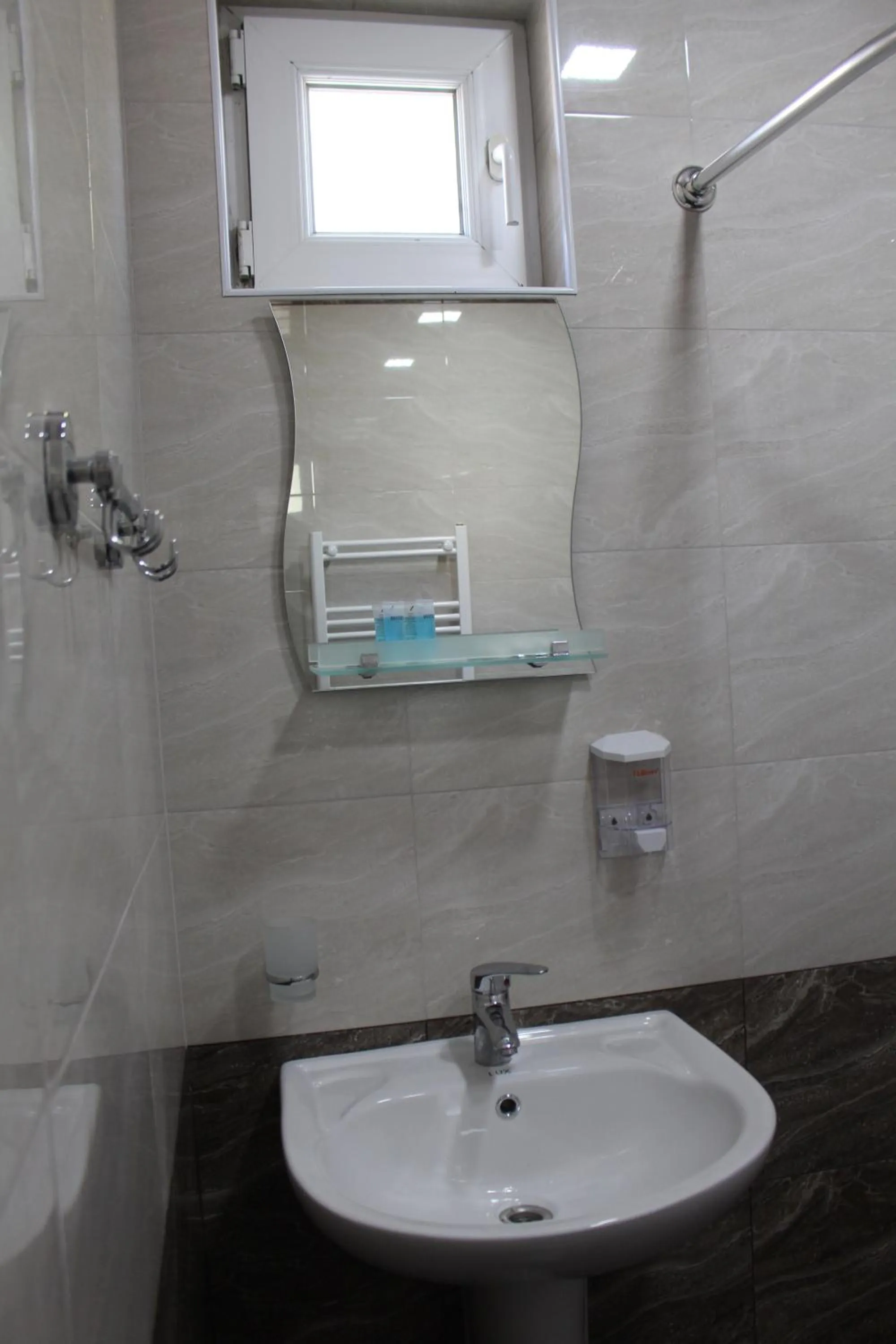 Bathroom in Hotel Rabati