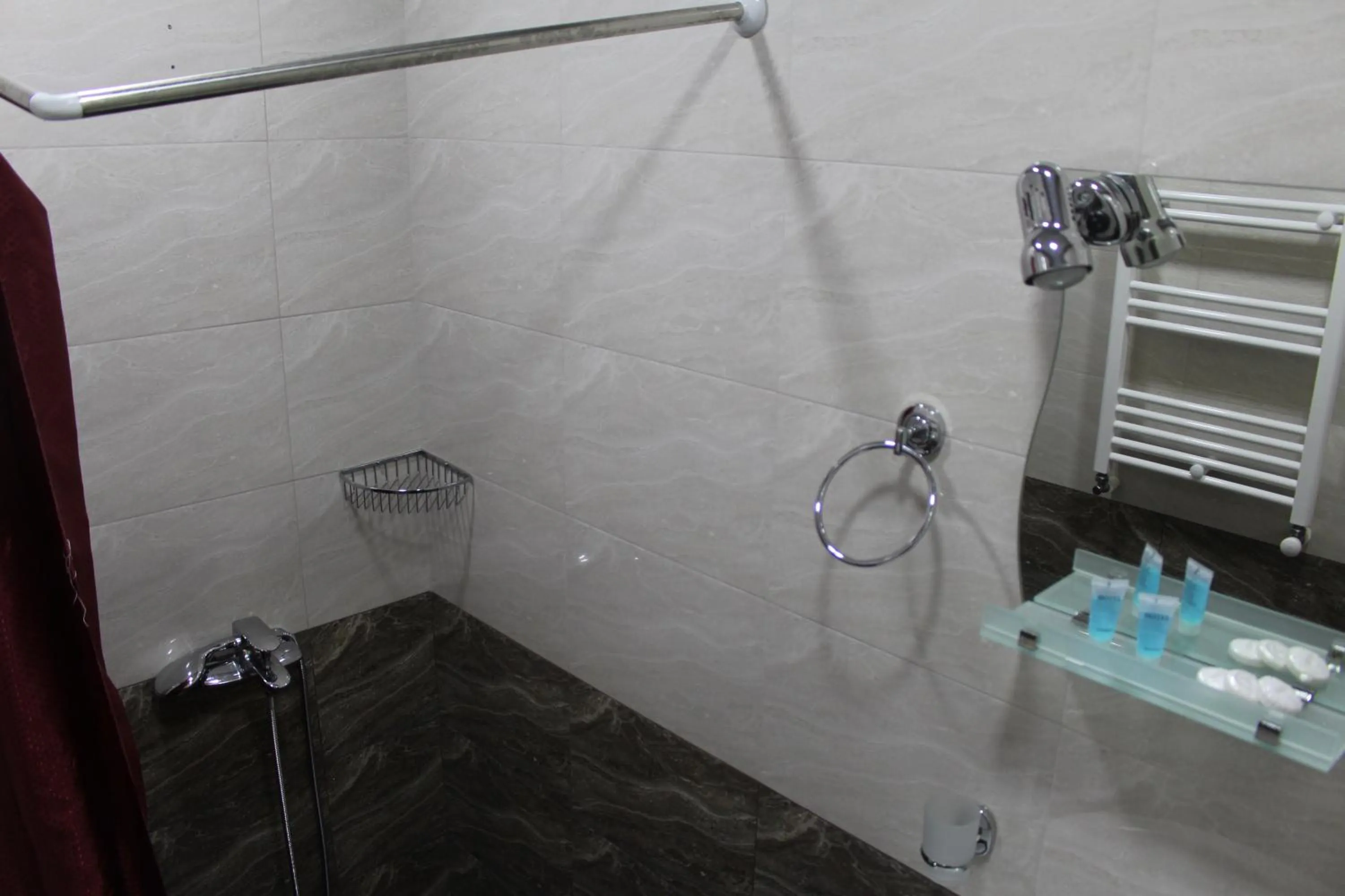 Bathroom in Hotel Rabati