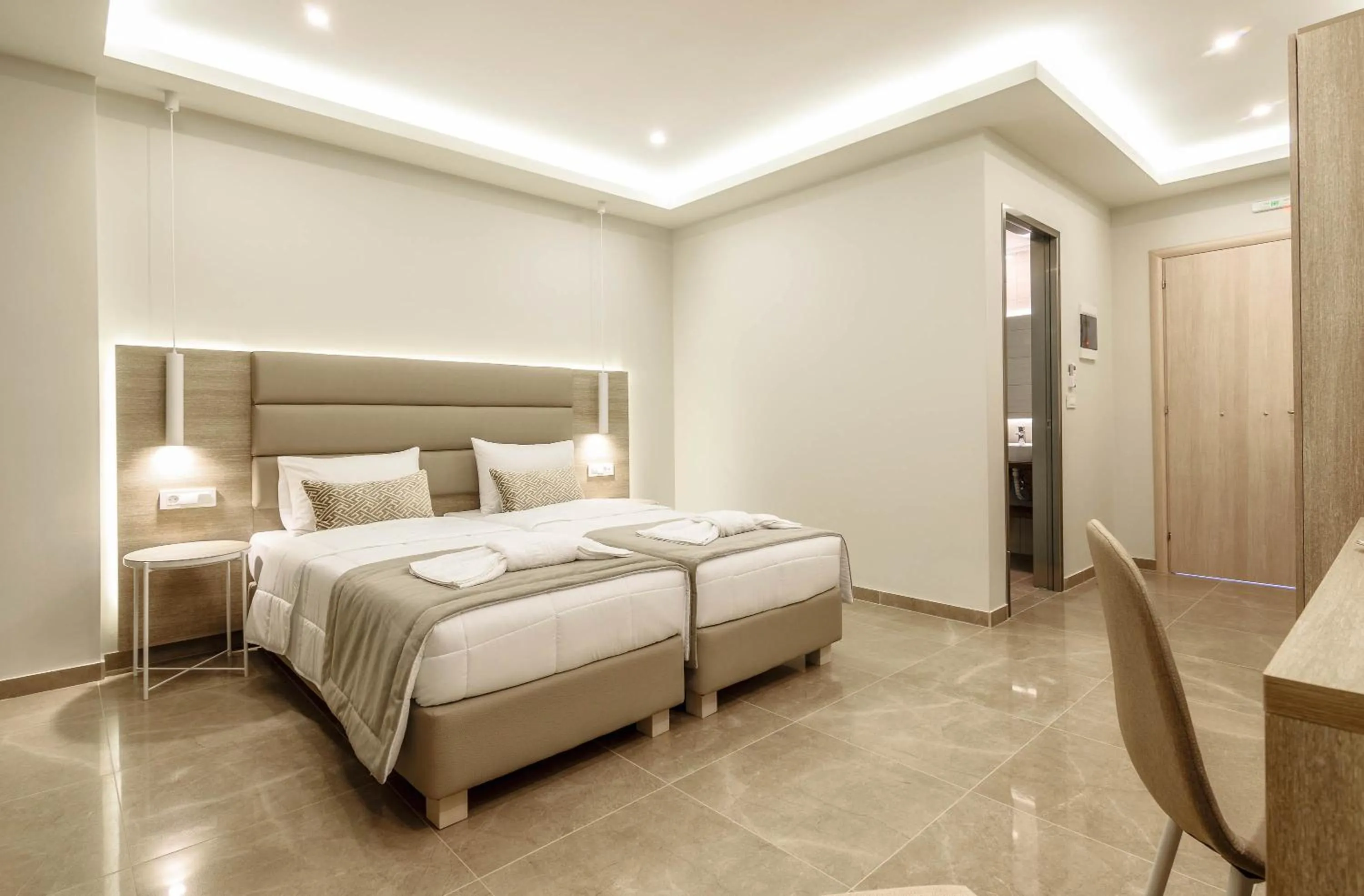 Remezzo Studios & Apartments