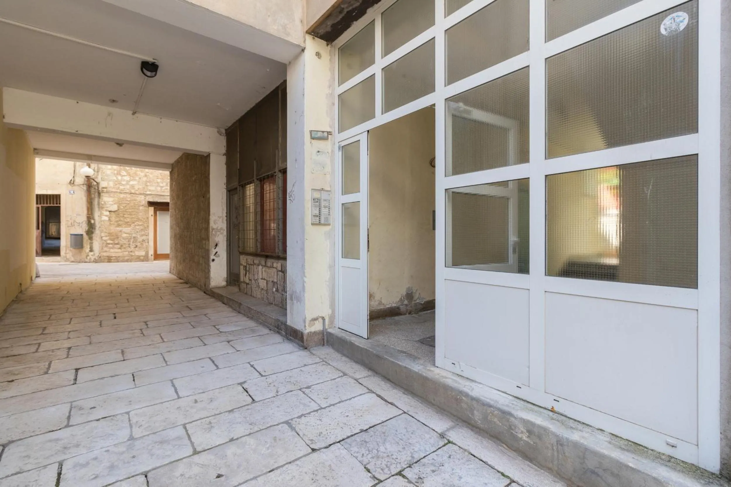 Facade/entrance in Deluxe suite Navis
