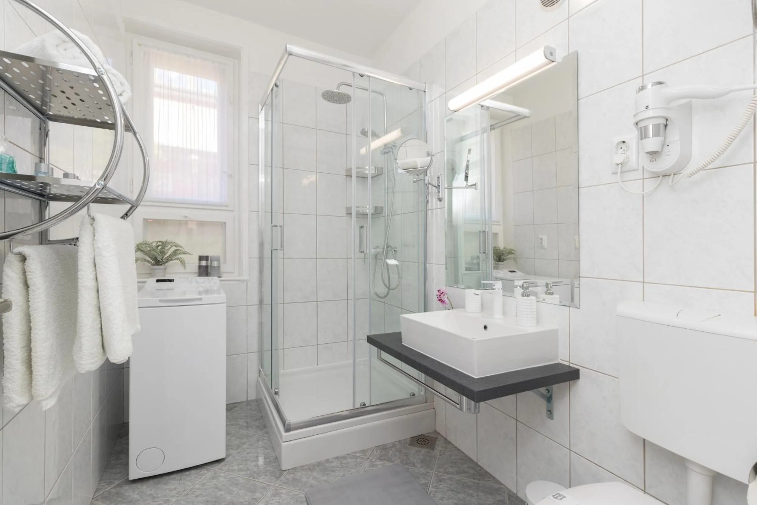 Bathroom in Deluxe suite Navis