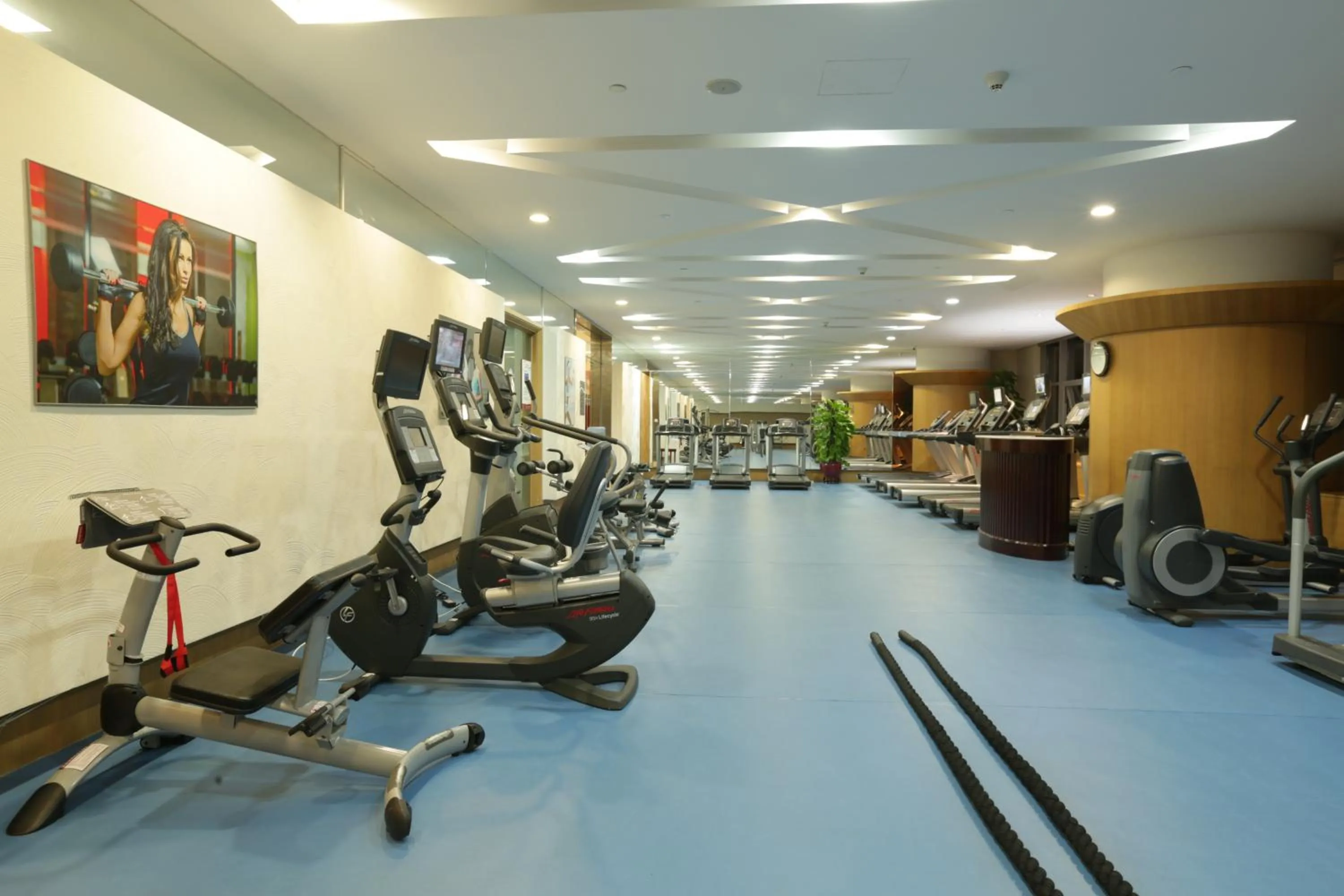 Fitness centre/facilities in Soluxe Hotel Guangzhou