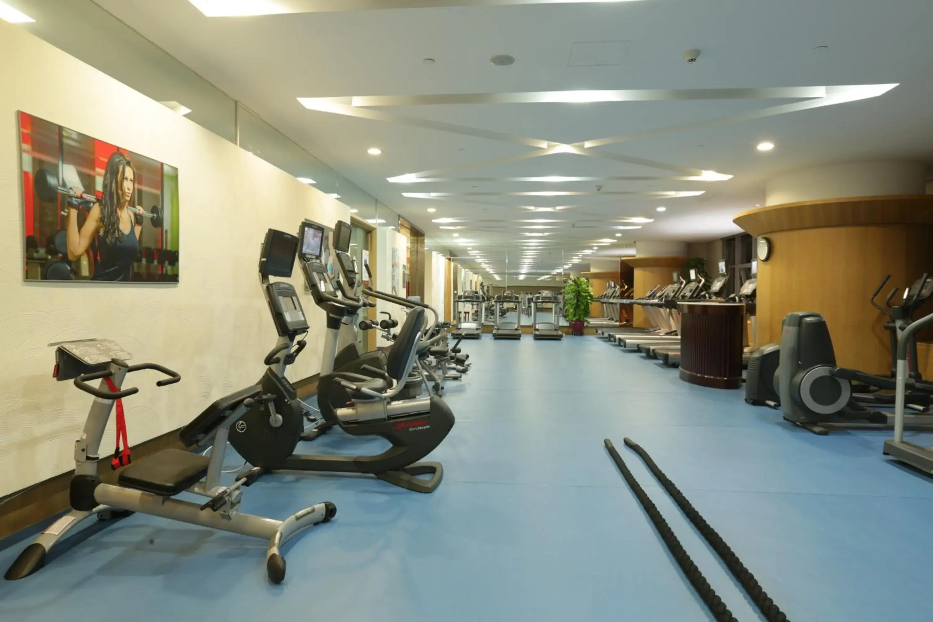 Fitness centre/facilities in Soluxe Hotel Guangzhou Fitness centre/facilities in Soluxe Hotel Guangzhou