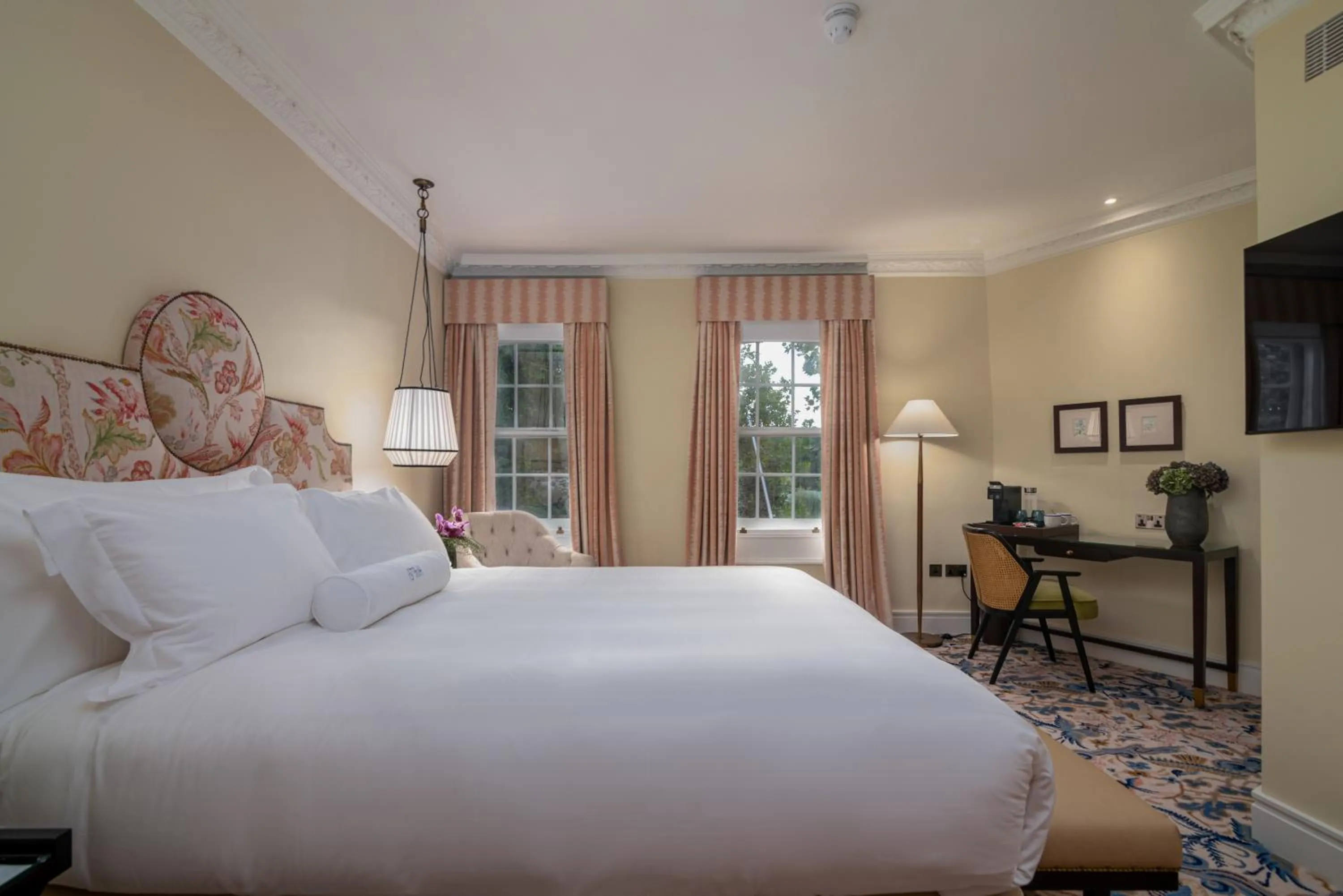 Bed in The Relais Henley