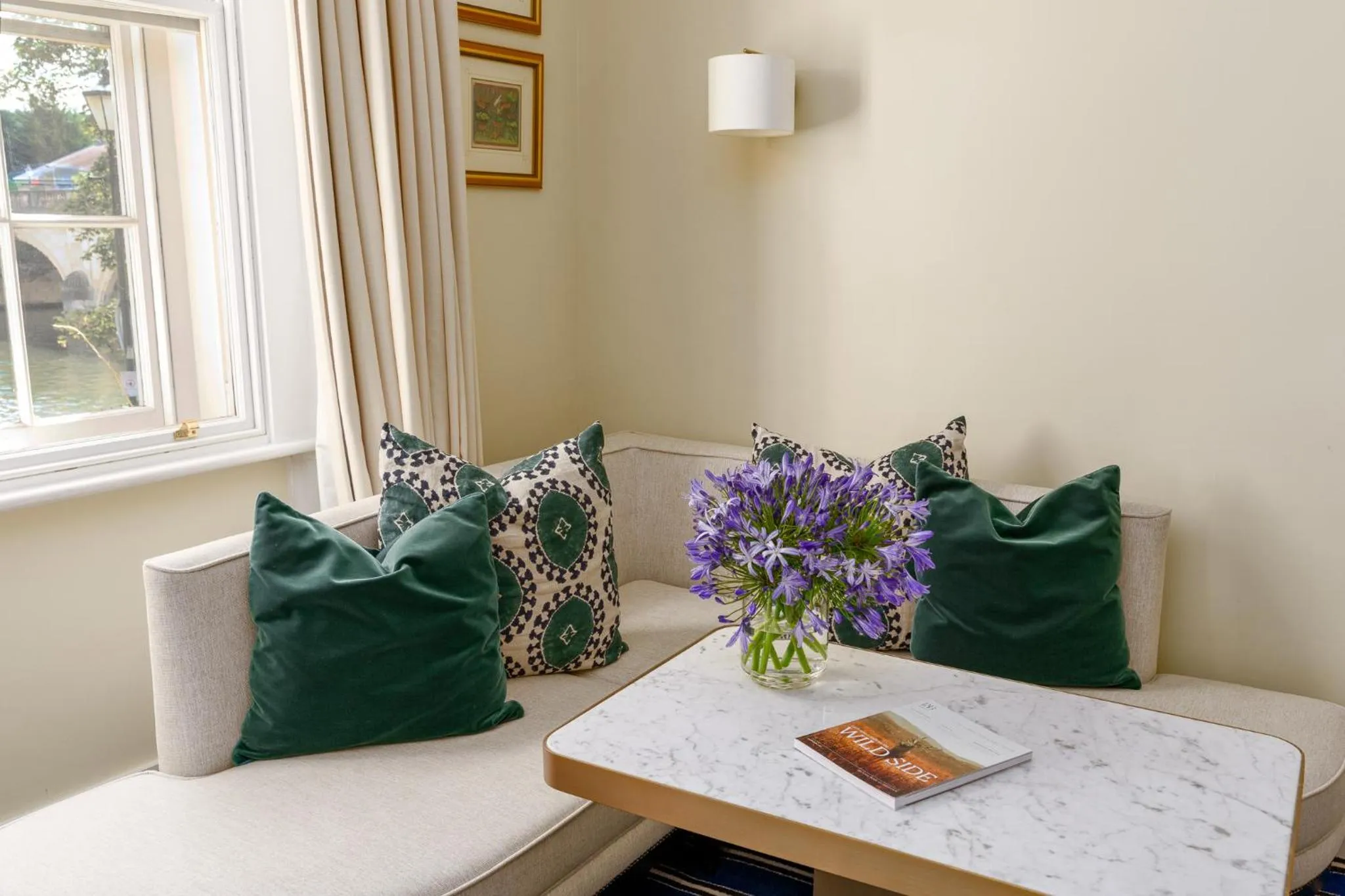 Bedroom in The Relais Henley