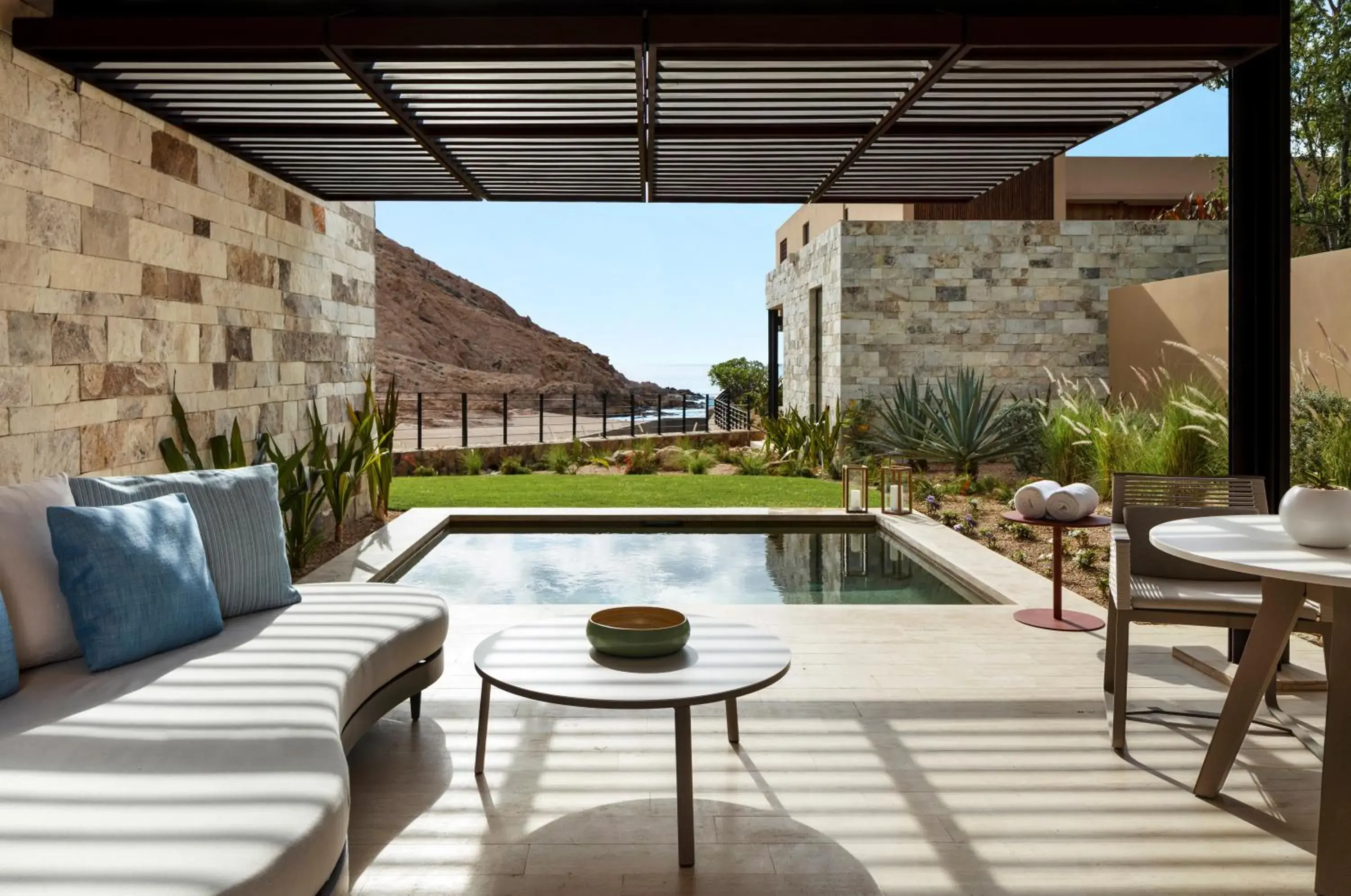 Double or Twin Room with Swimming Pool Access in Montage Los Cabos Double or Twin Room with Swimming Pool Access in Montage Los Cabos