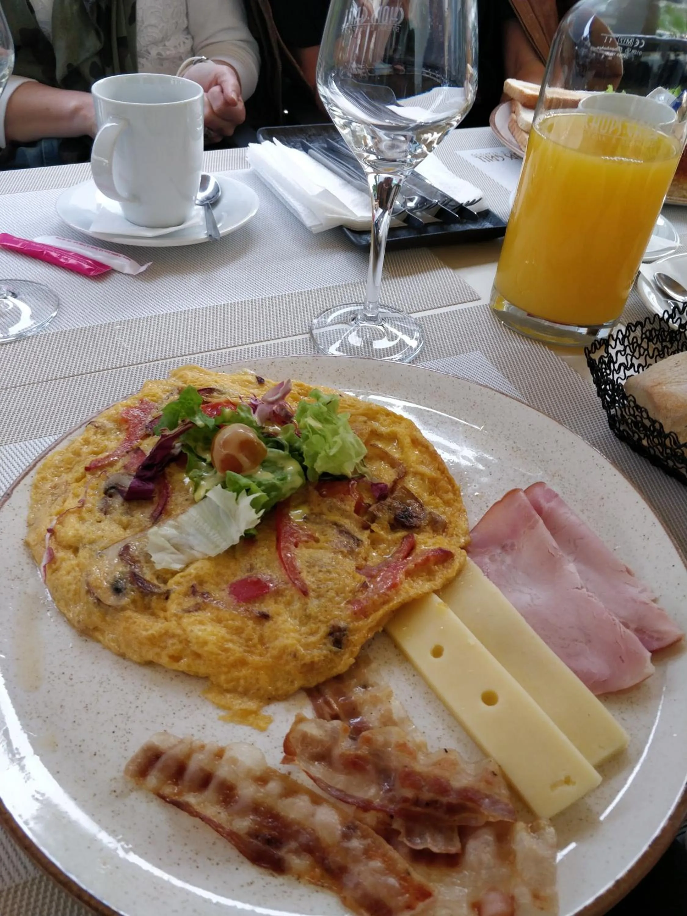 Breakfast in Theatre of Dreams Rooms