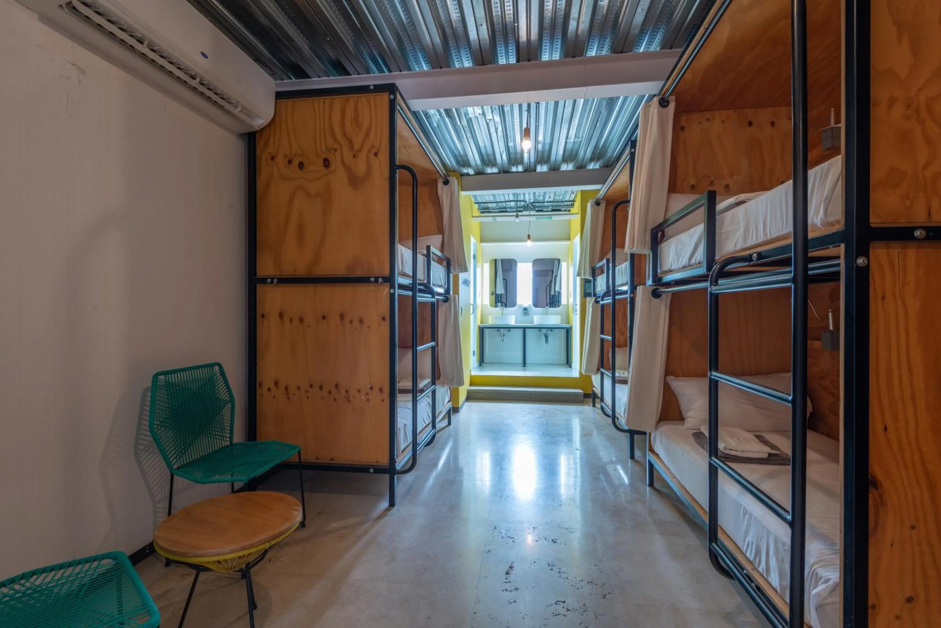 bunk bed, Bed in Mayan Monkey Los Cabos - Social Hotel