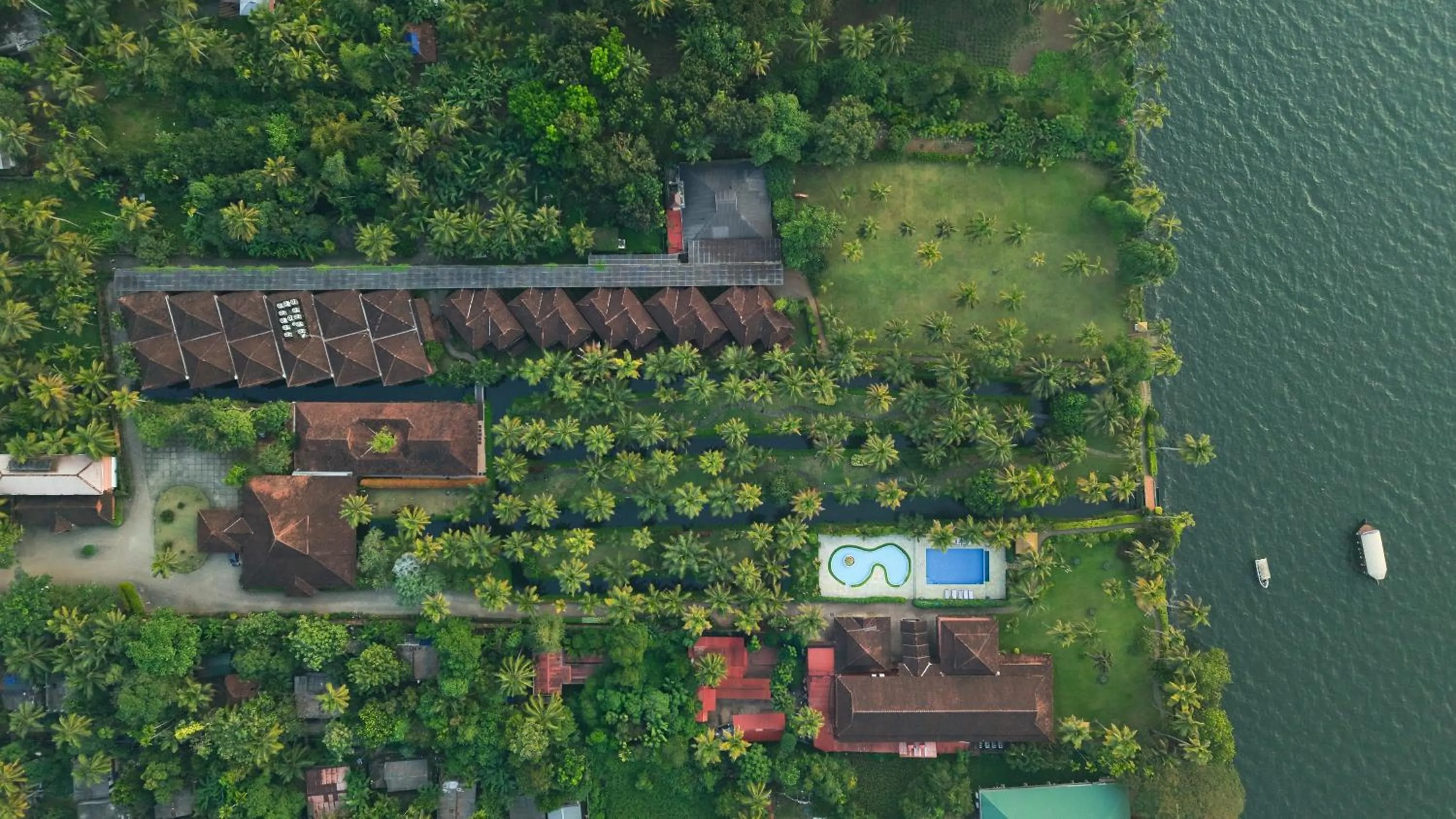 Property building in Lakesong Resort