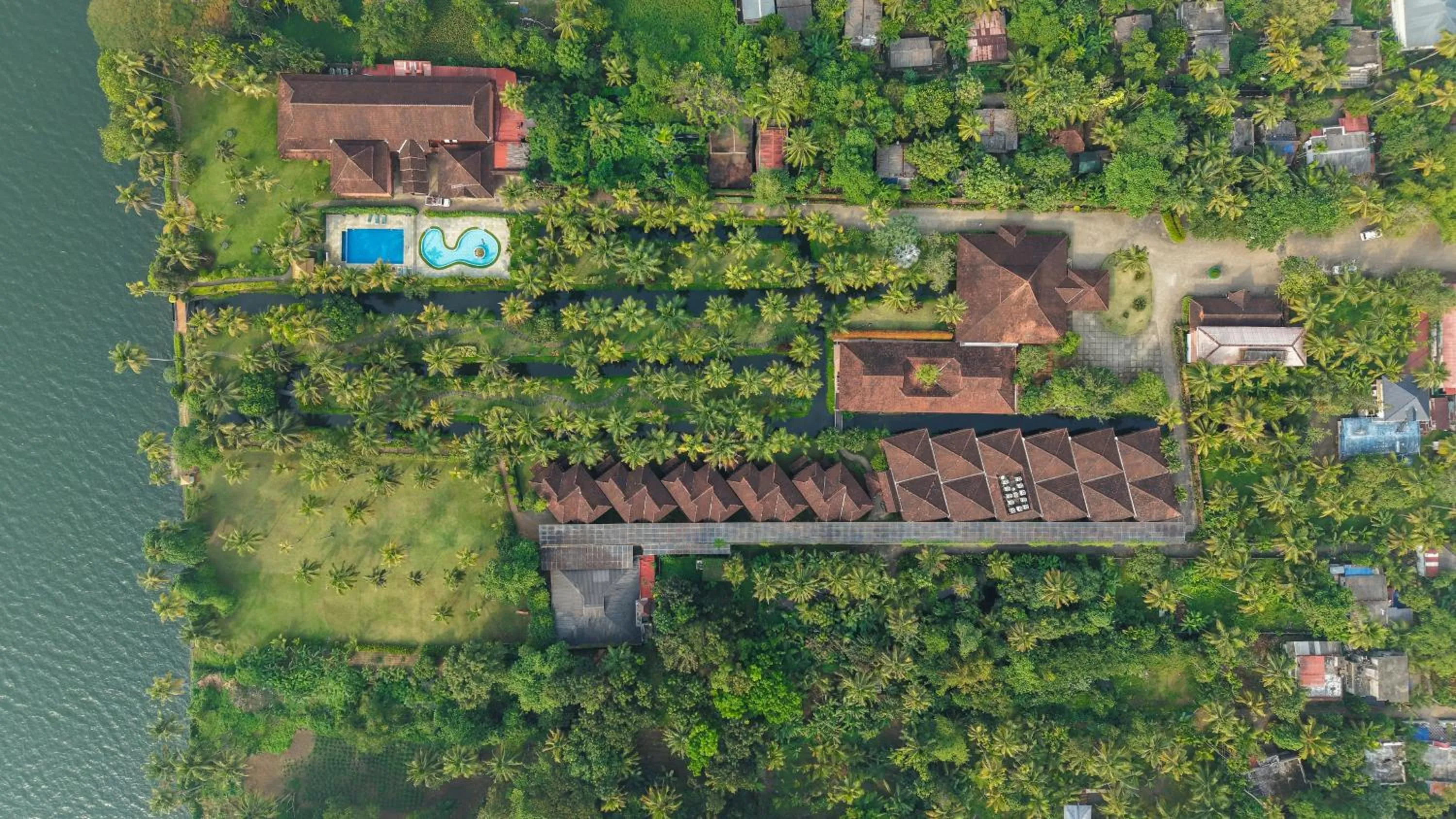 Property building in Lakesong Resort