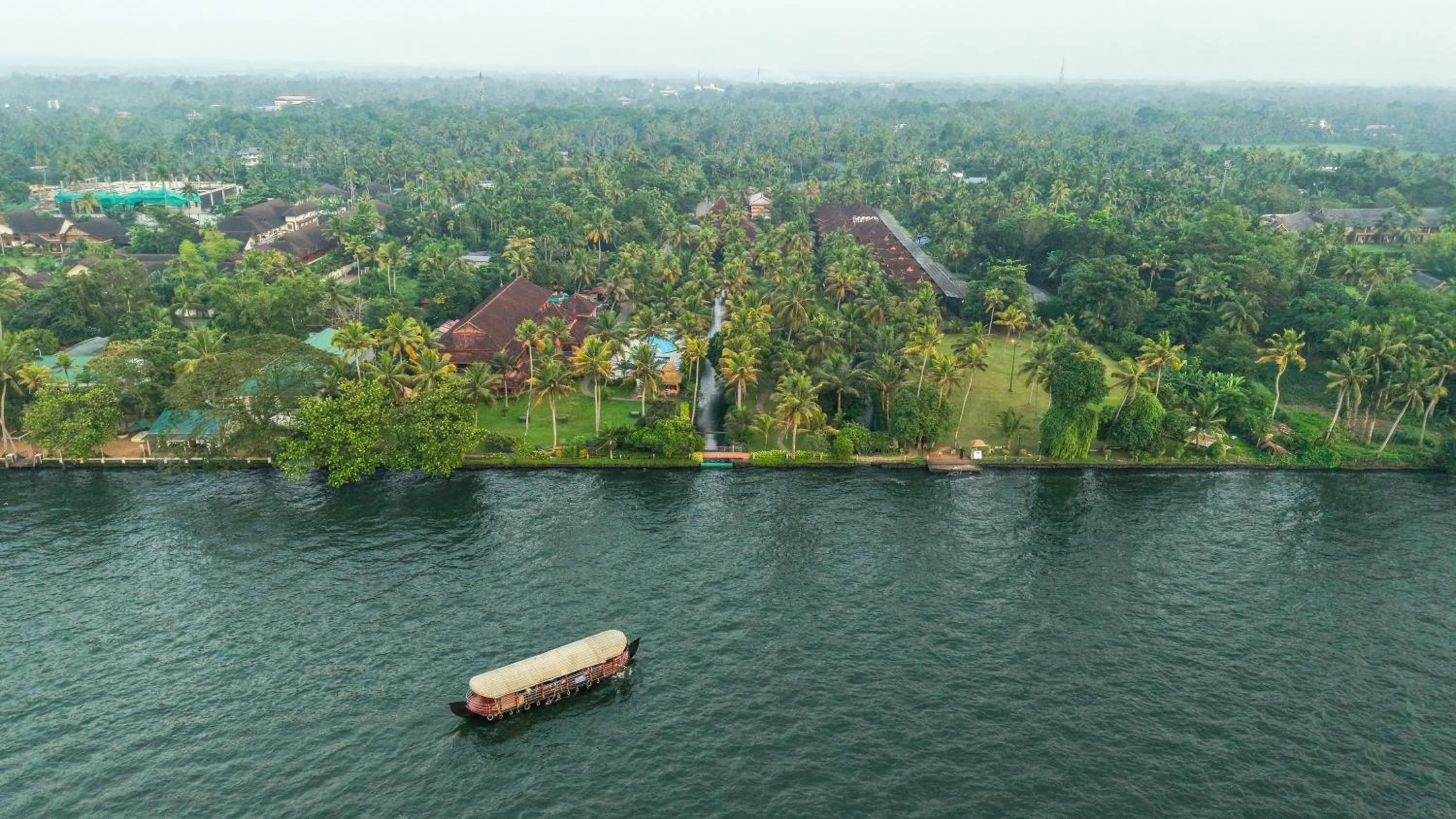 Property building in Lakesong Resort