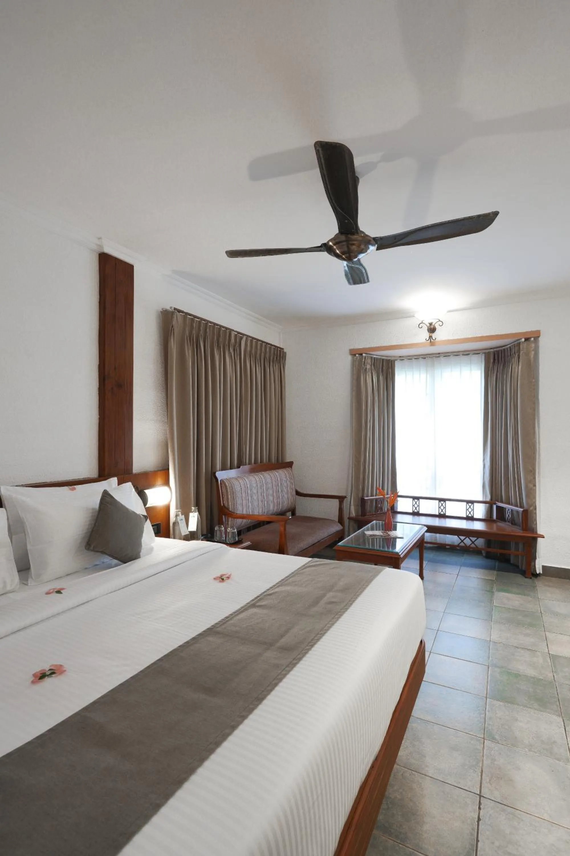 Bed in Lakesong Resort