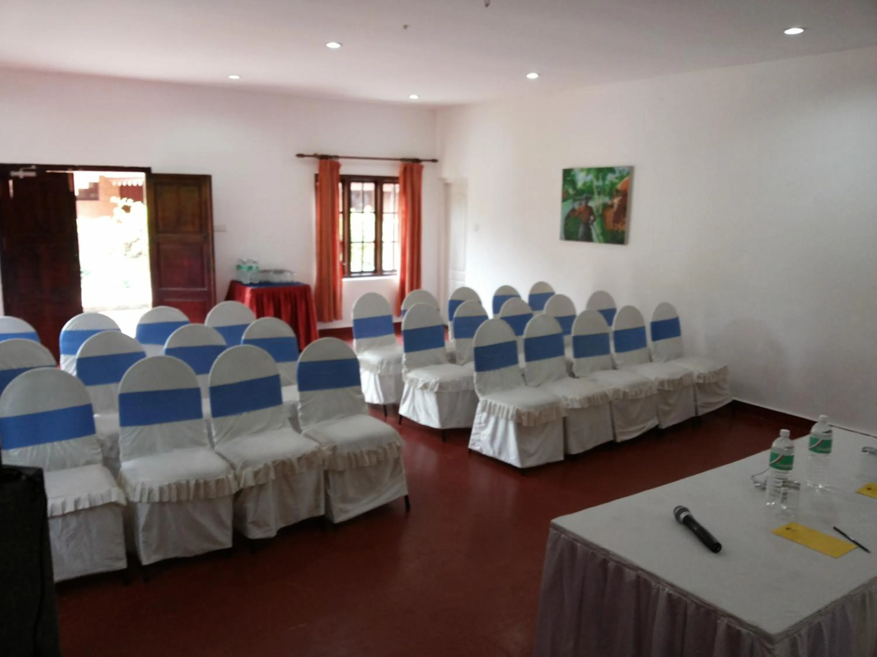 Business facilities in Lakesong Resort