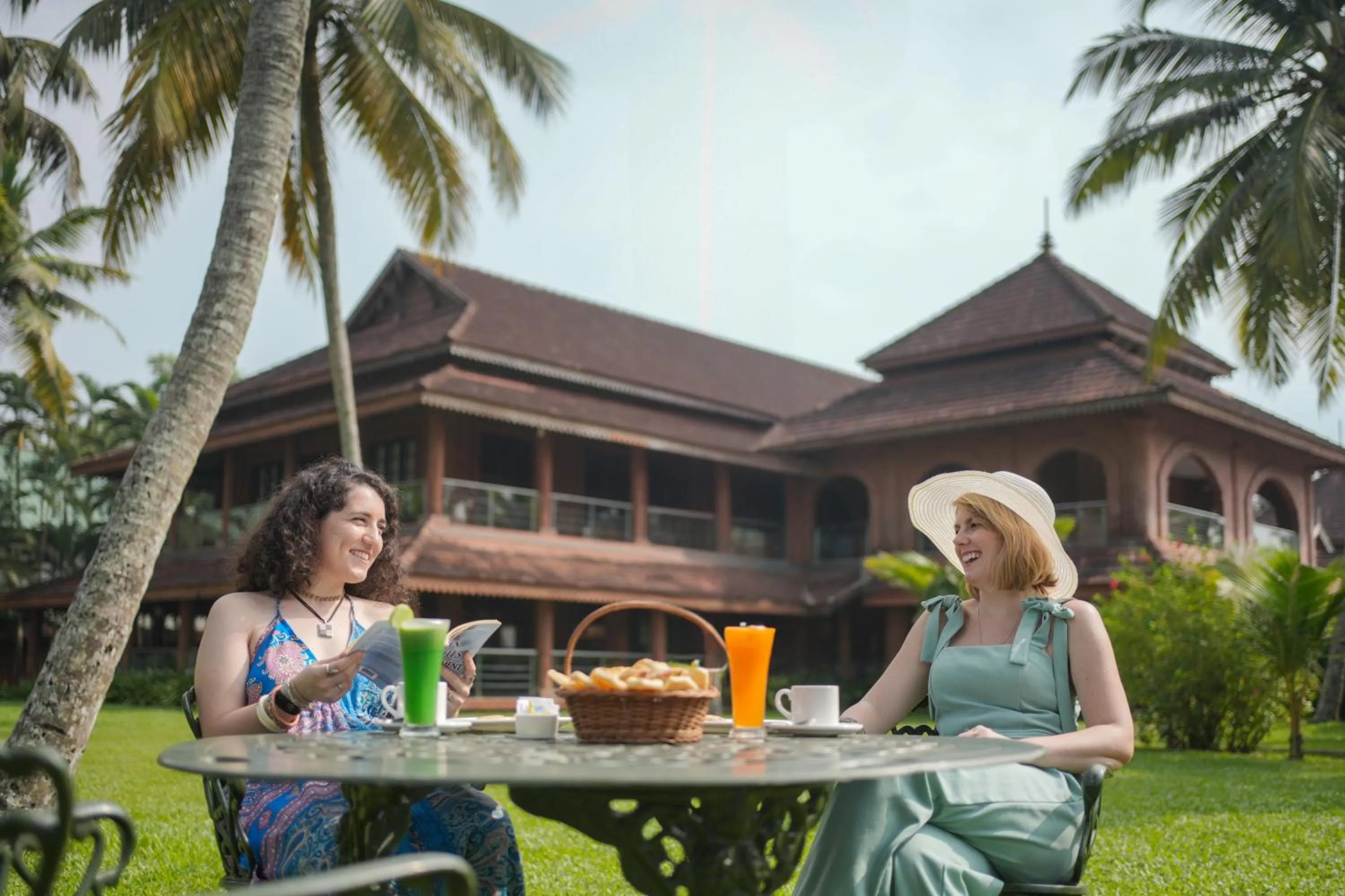 Restaurant/places to eat in Lakesong Resort