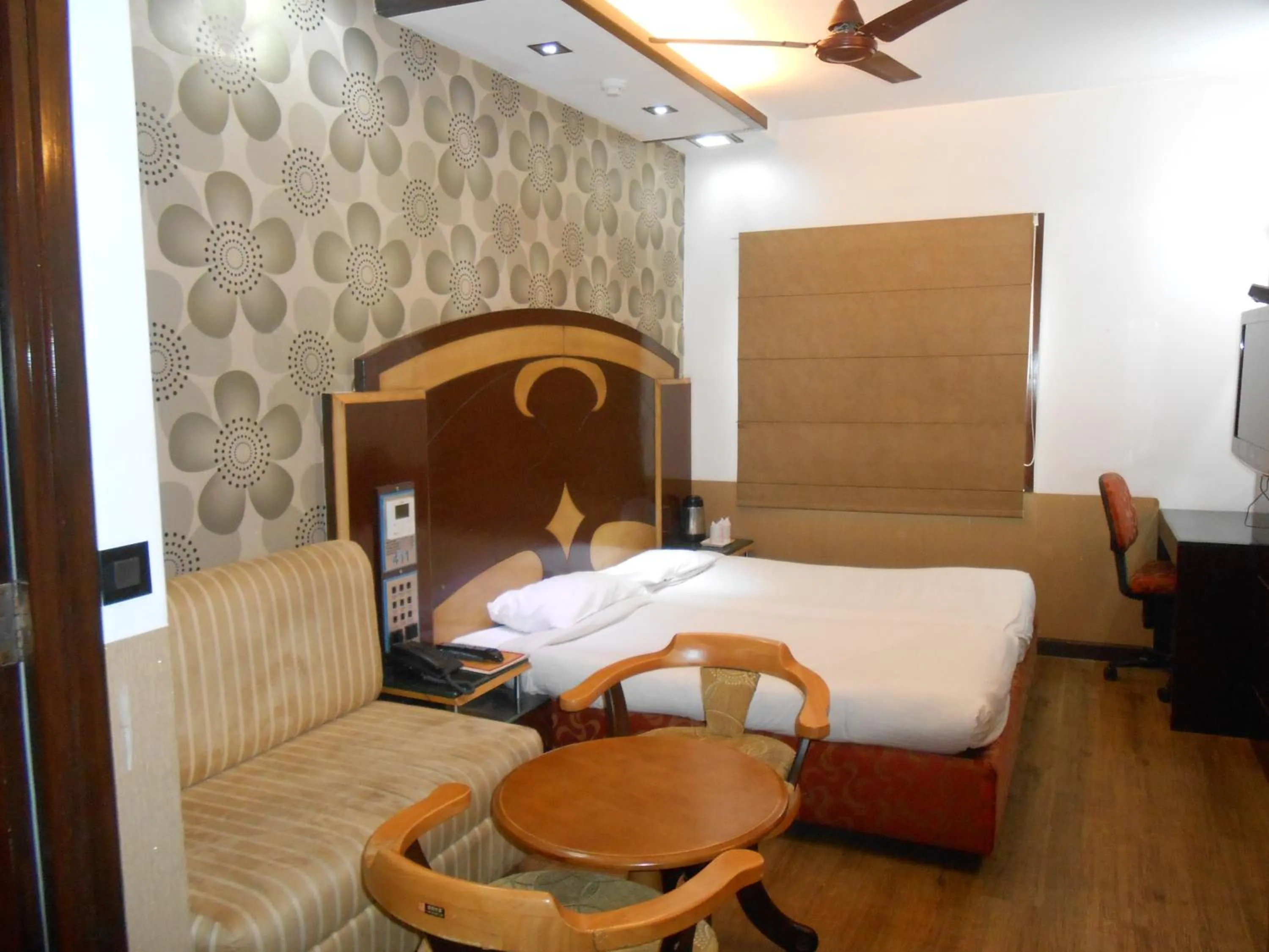 Bed in Amar Yatri Niwas