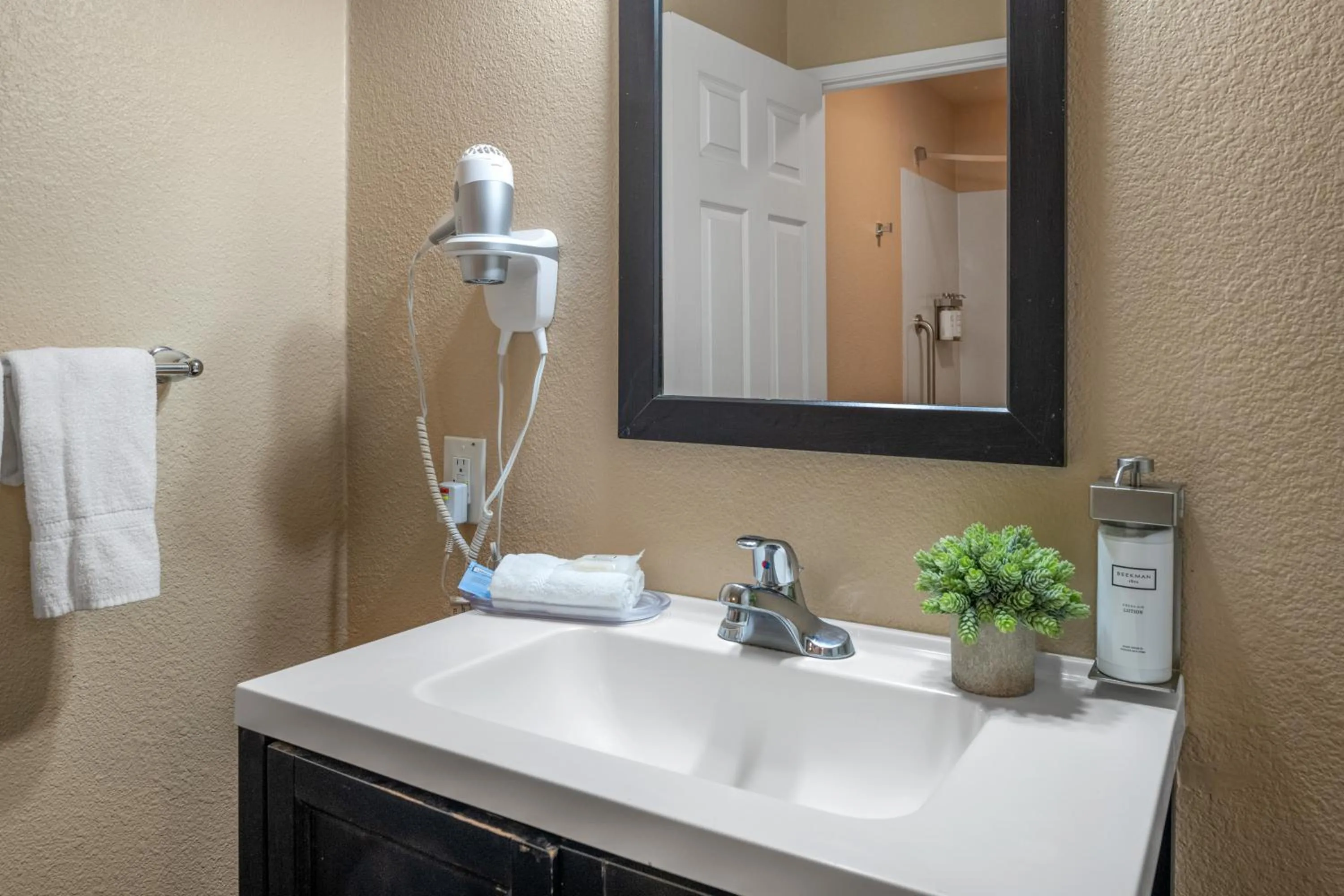 Bathroom in Buck Meadows Lodge
