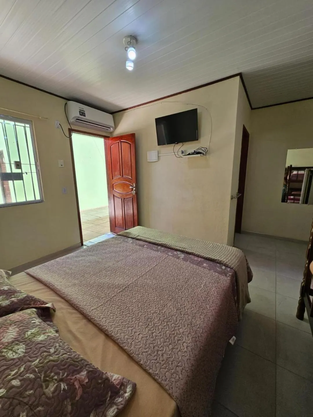 Bed in Residencial Atlântico Sul