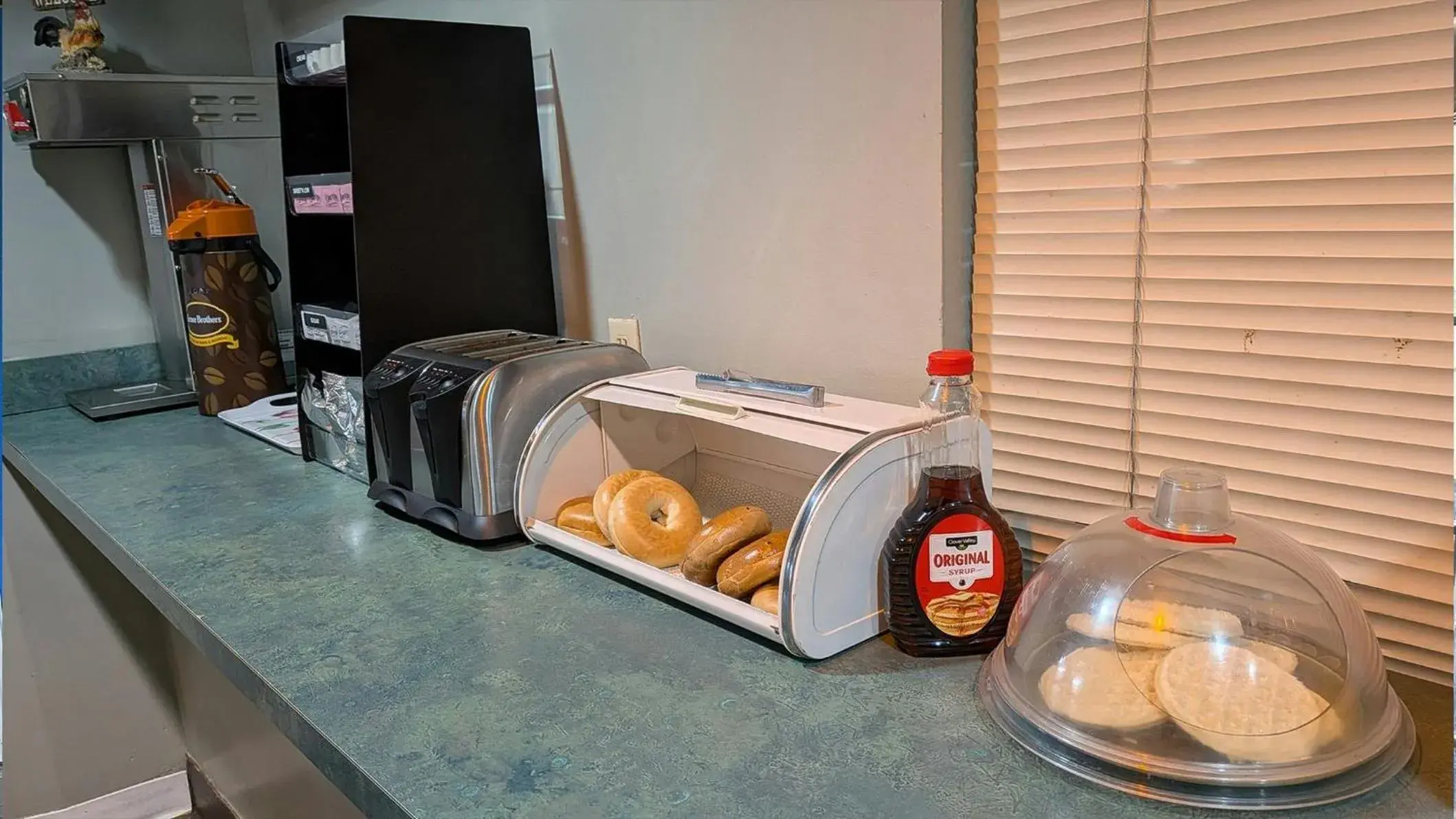 Breakfast in Inn of Loudon Breakfast in Inn of Loudon