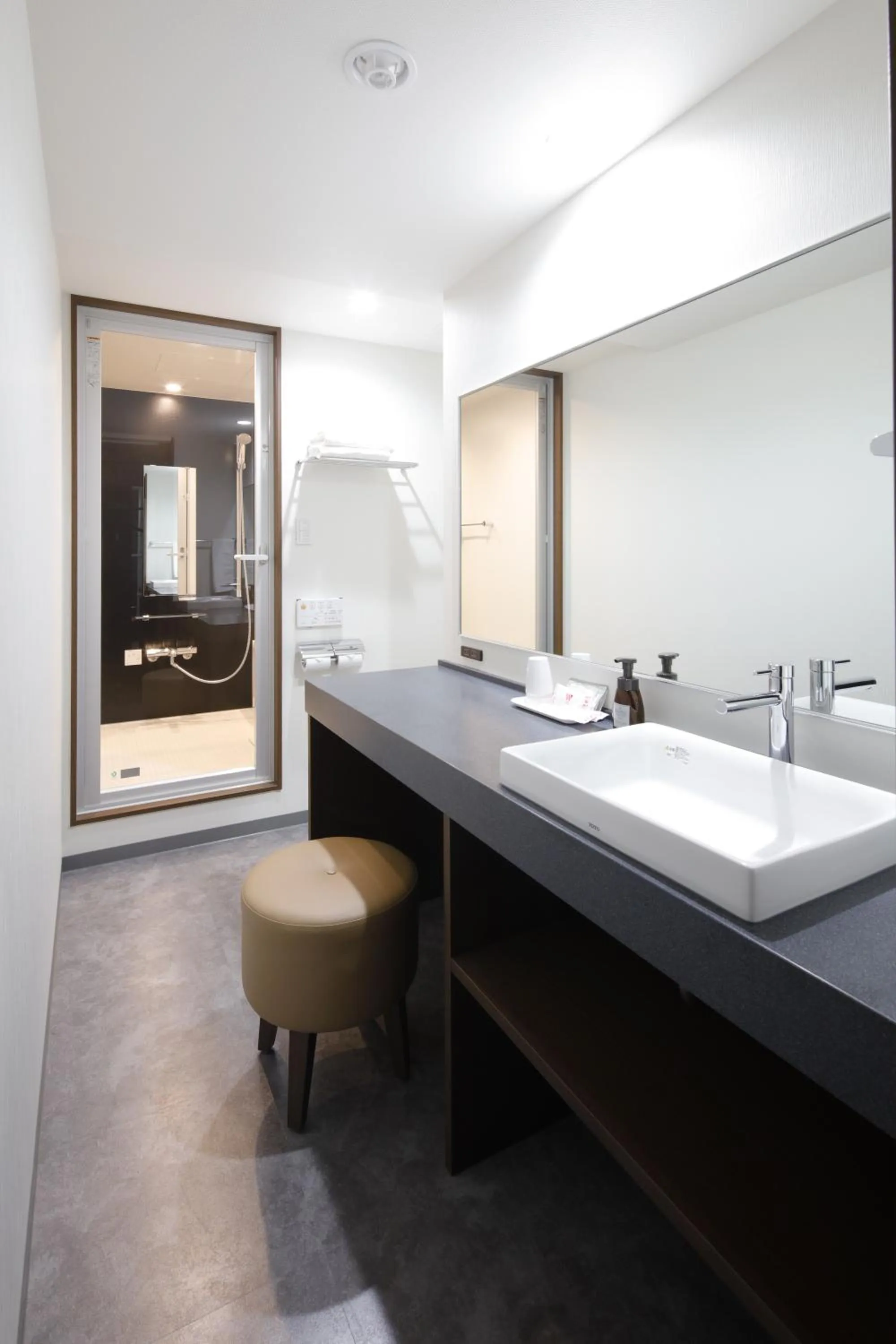 Bathroom in Rembrandt Style Yokohama Kannai