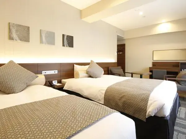 Bed in Rembrandt Style Yokohama Kannai Bed in Rembrandt Style Yokohama Kannai