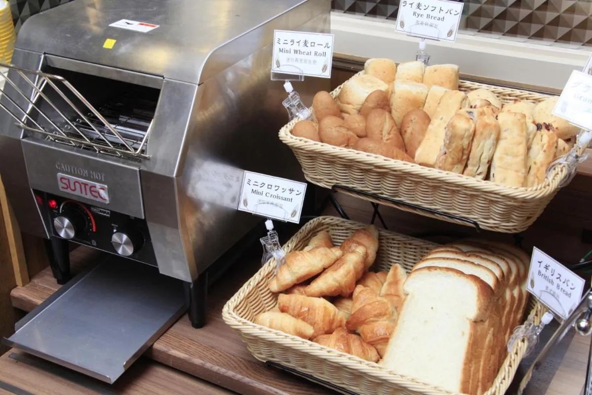 Breakfast in Rembrandt Style Yokohama Kannai