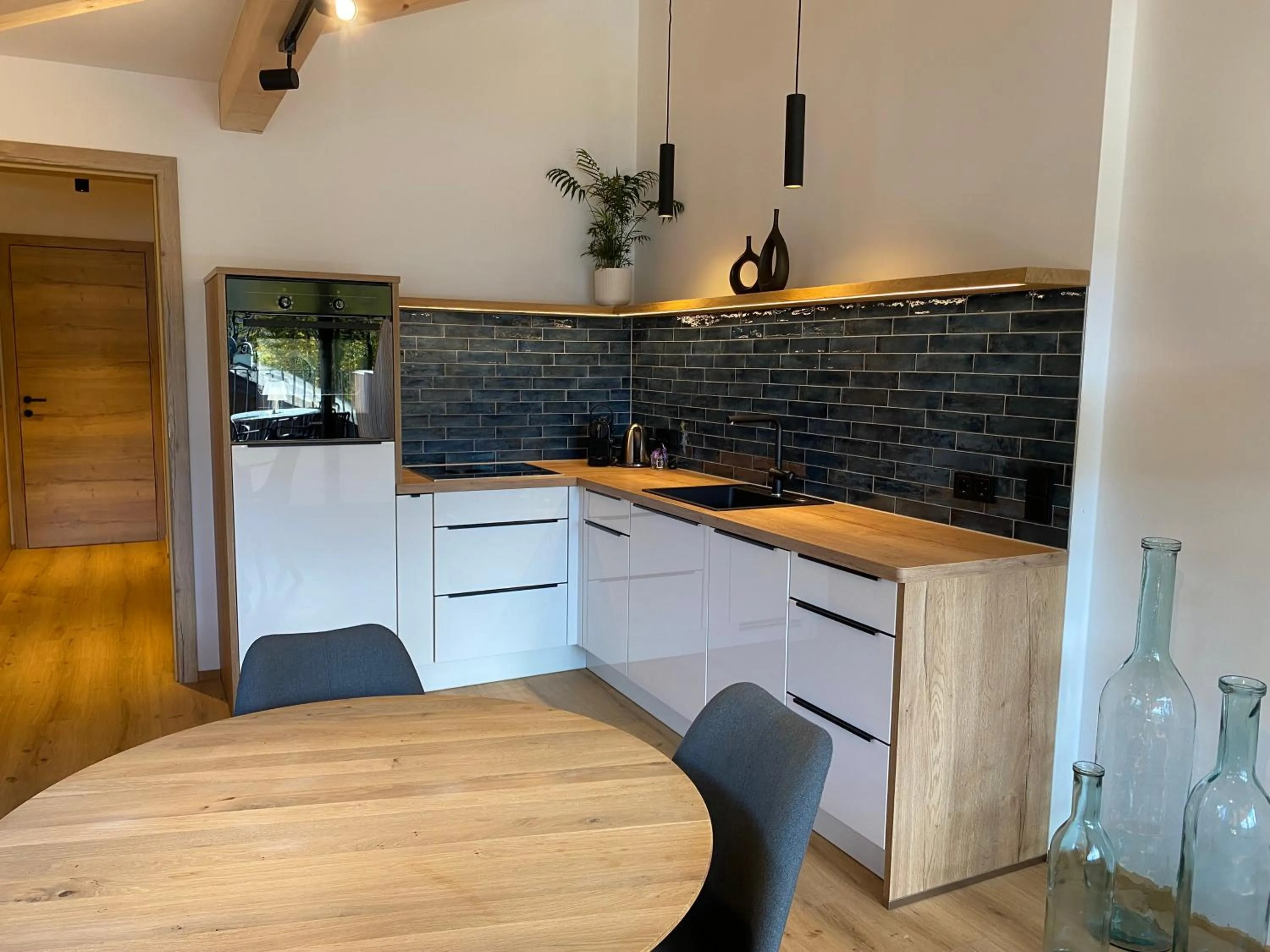 Kitchen or kitchenette in Wolf & Schaf Apartments