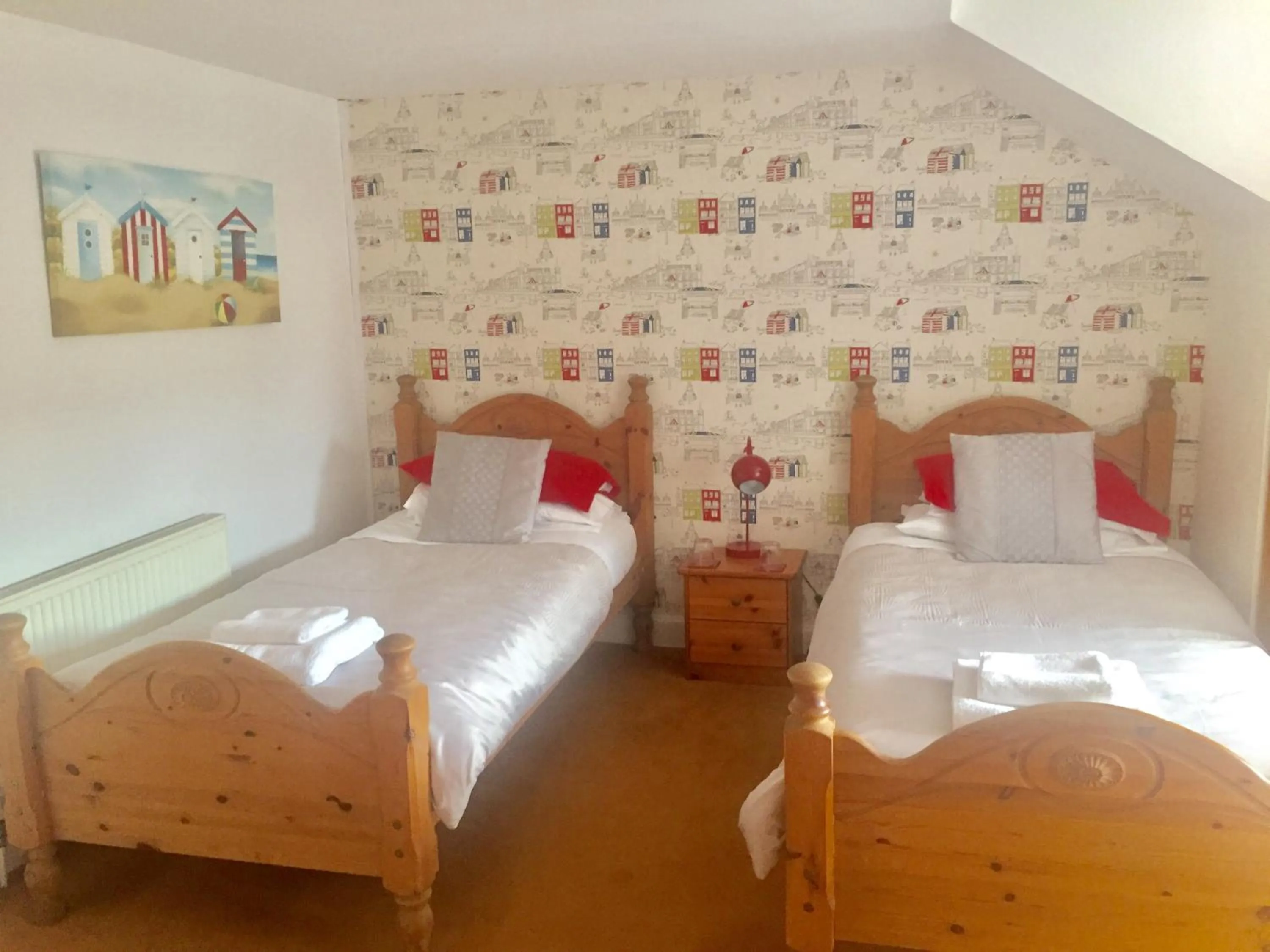 Bed in The Arrandale Hotel