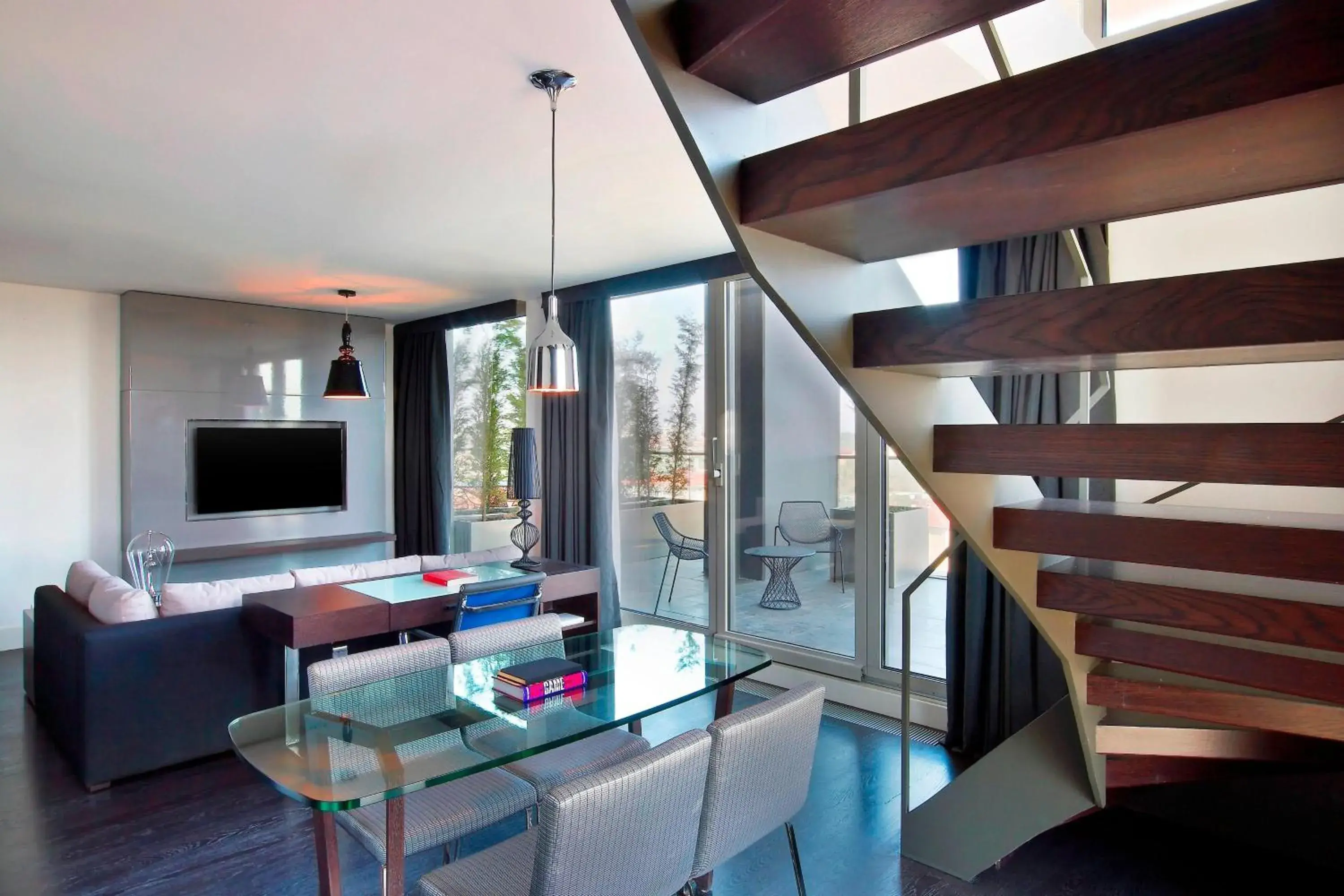 Loft Suite with Club Lounge Access in Le Meridien Istanbul Etiler Loft Suite with Club Lounge Access in Le Meridien Istanbul Etiler