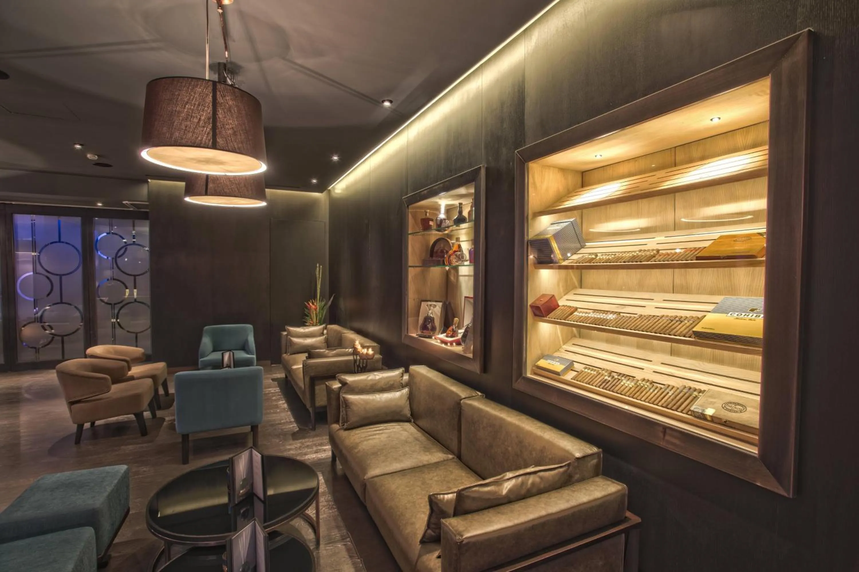 Lounge or bar in Le Meridien Istanbul Etiler