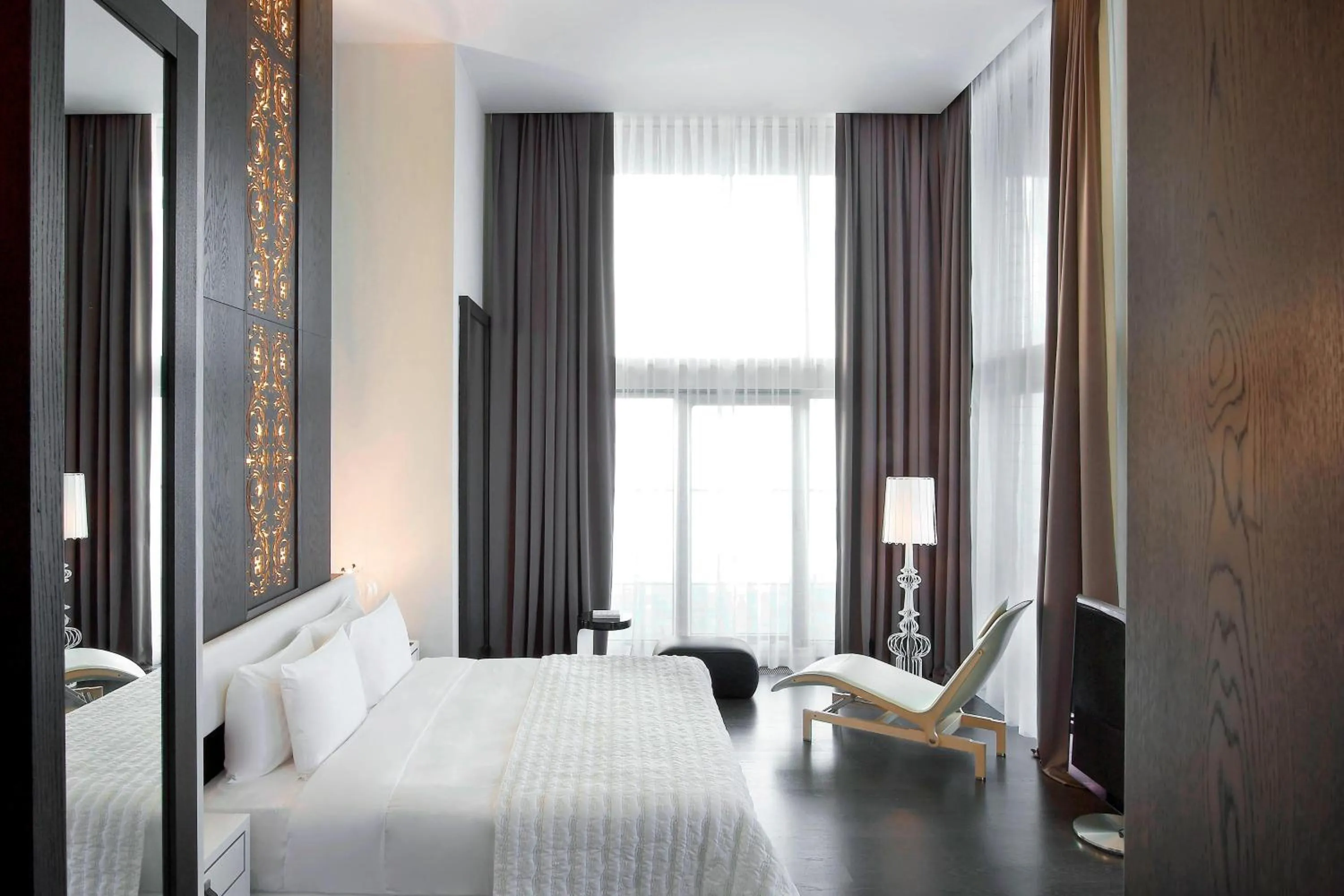 Bedroom, Bed in Le Meridien Istanbul Etiler