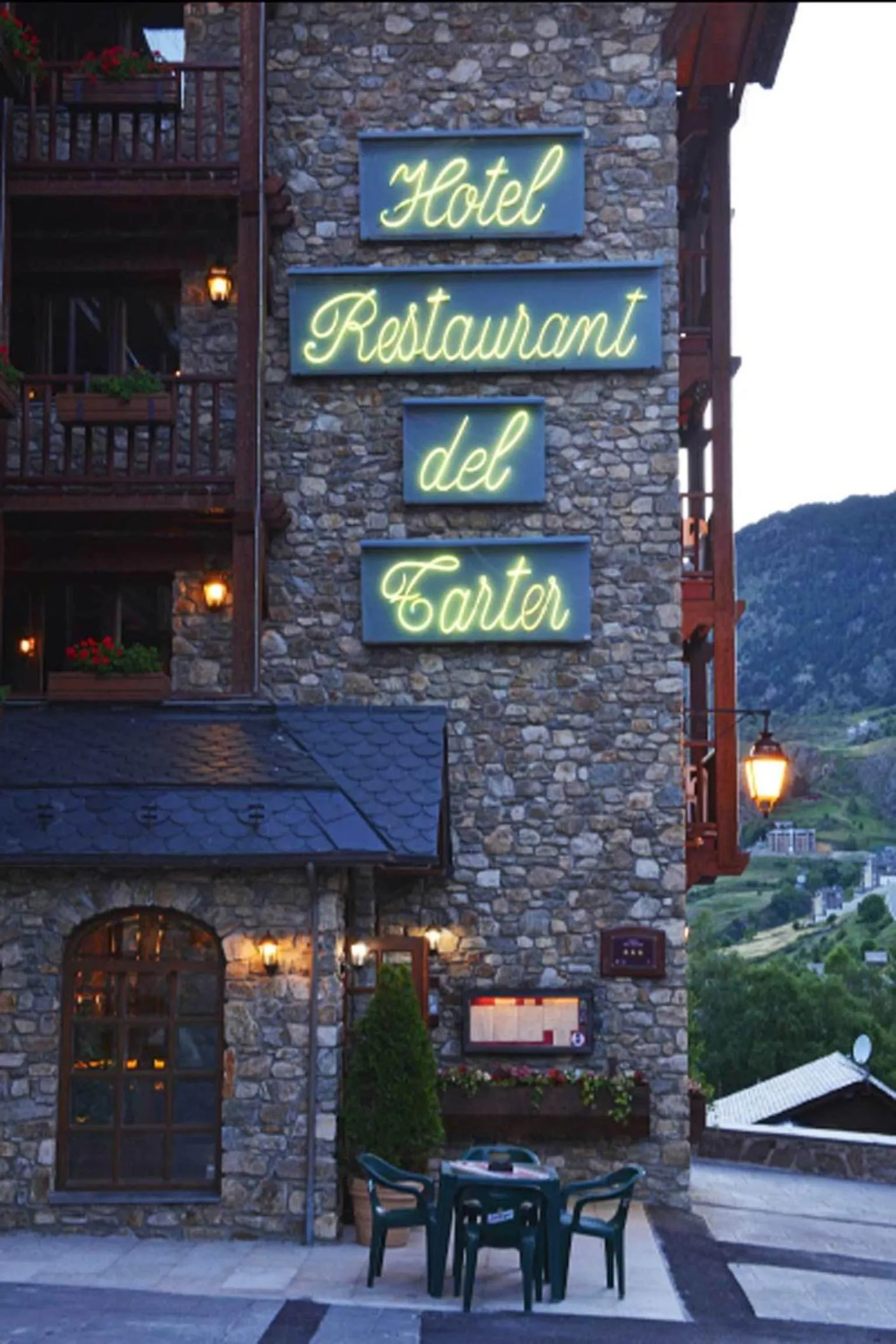 Property logo or sign in Hotel del Tarter