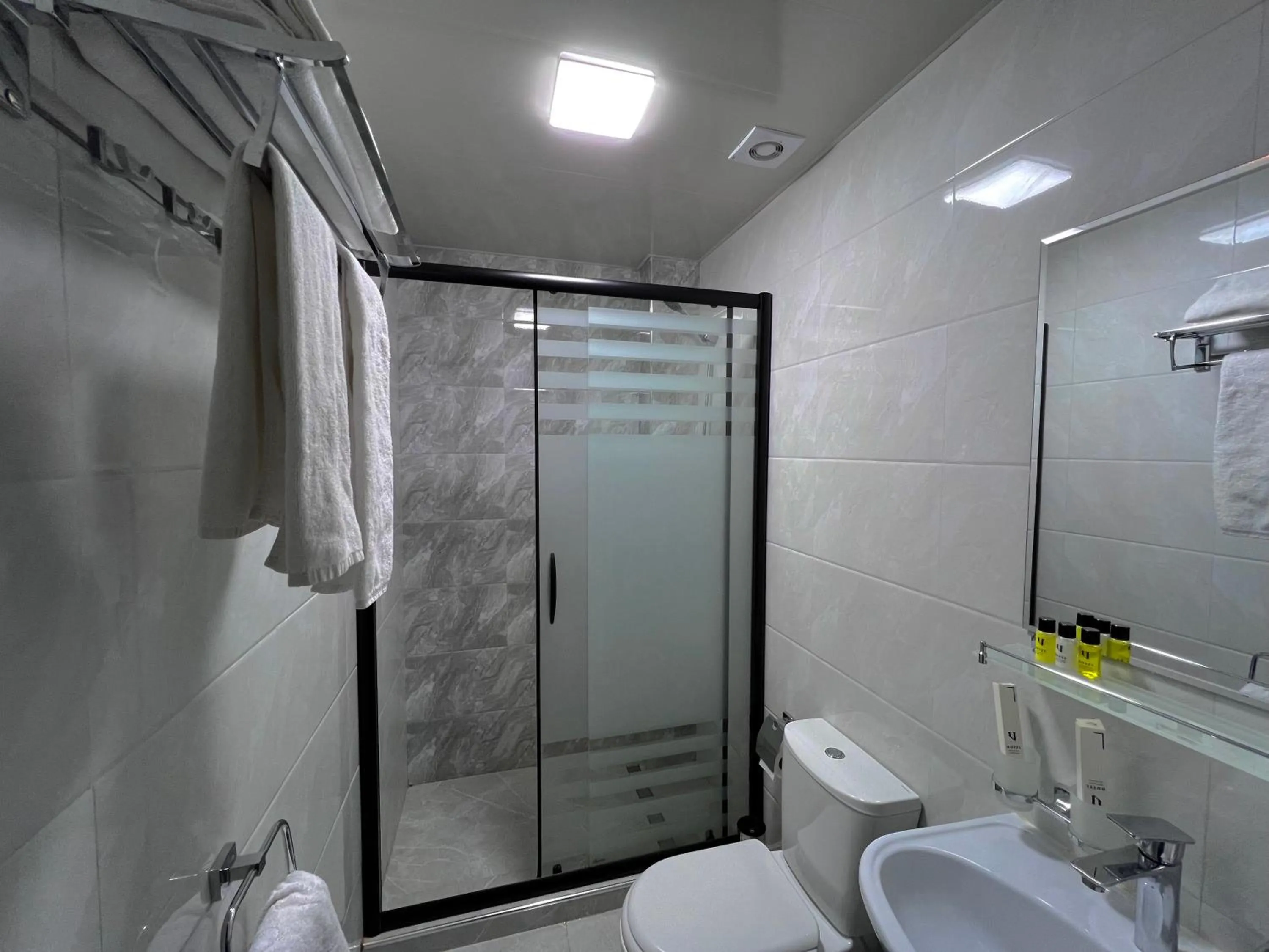 Shower in Hotel Byond Tashkent